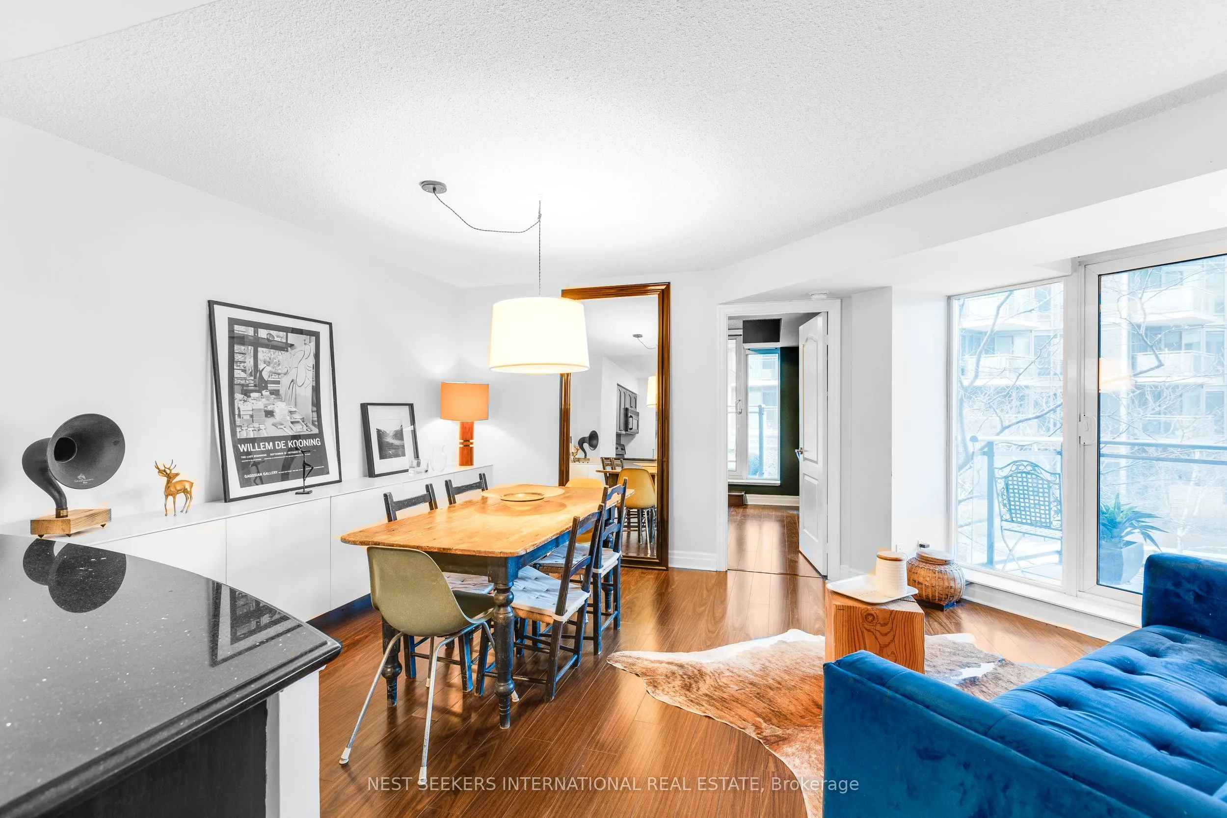 2121 Lake Shore Boulevard W, #204