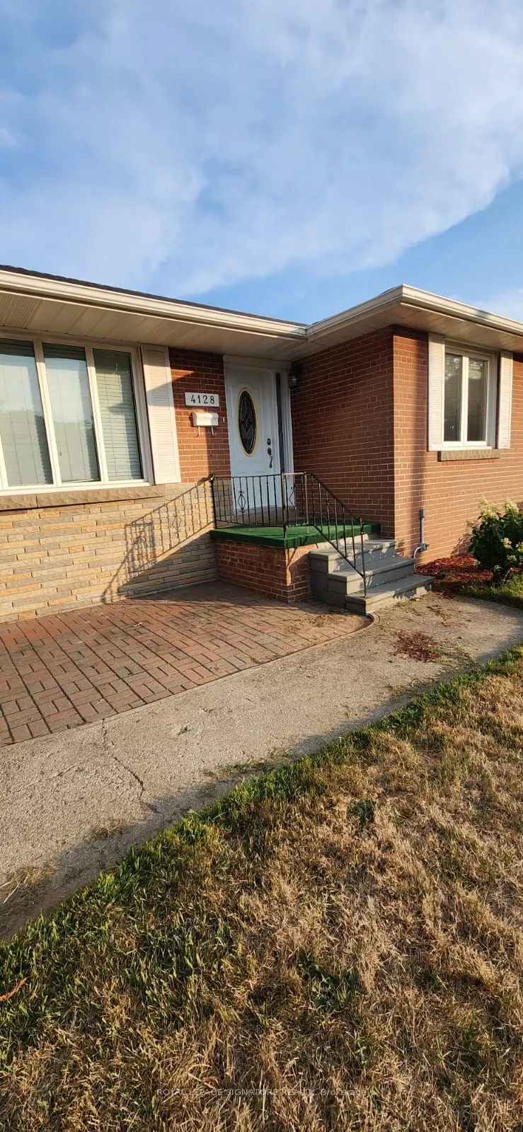 4128 New Street, #Main