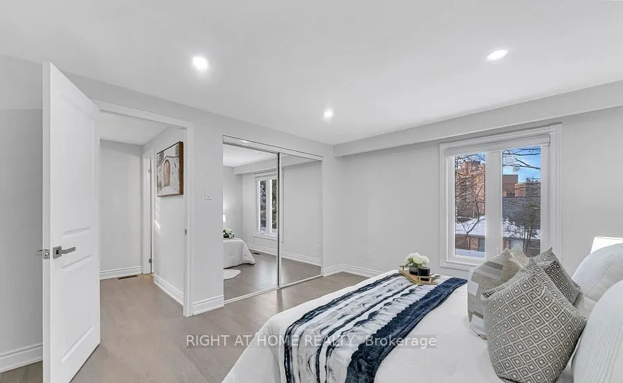 3365 Masthead Crescent