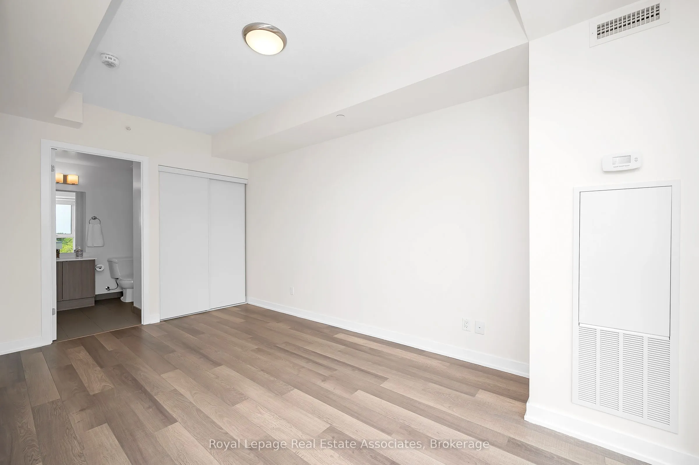 5240 Dundas Street, #B412
