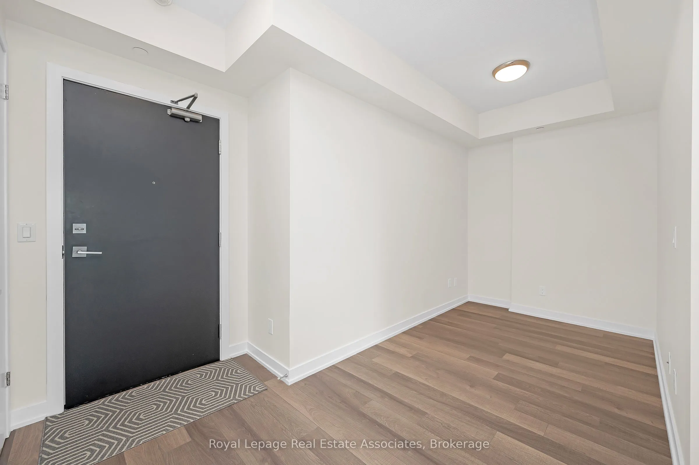 5240 Dundas Street, #B412