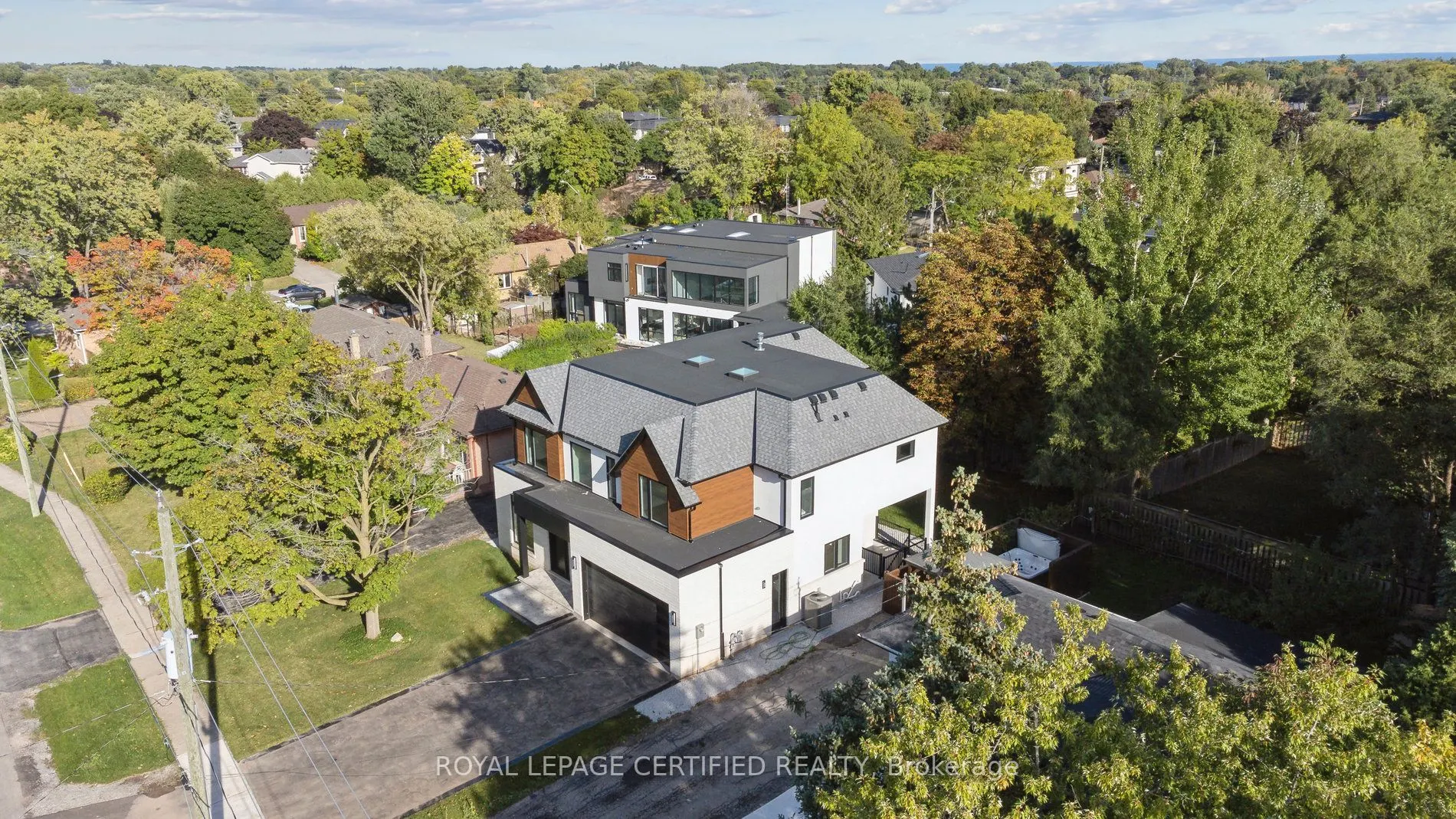 2082 Bridge Road