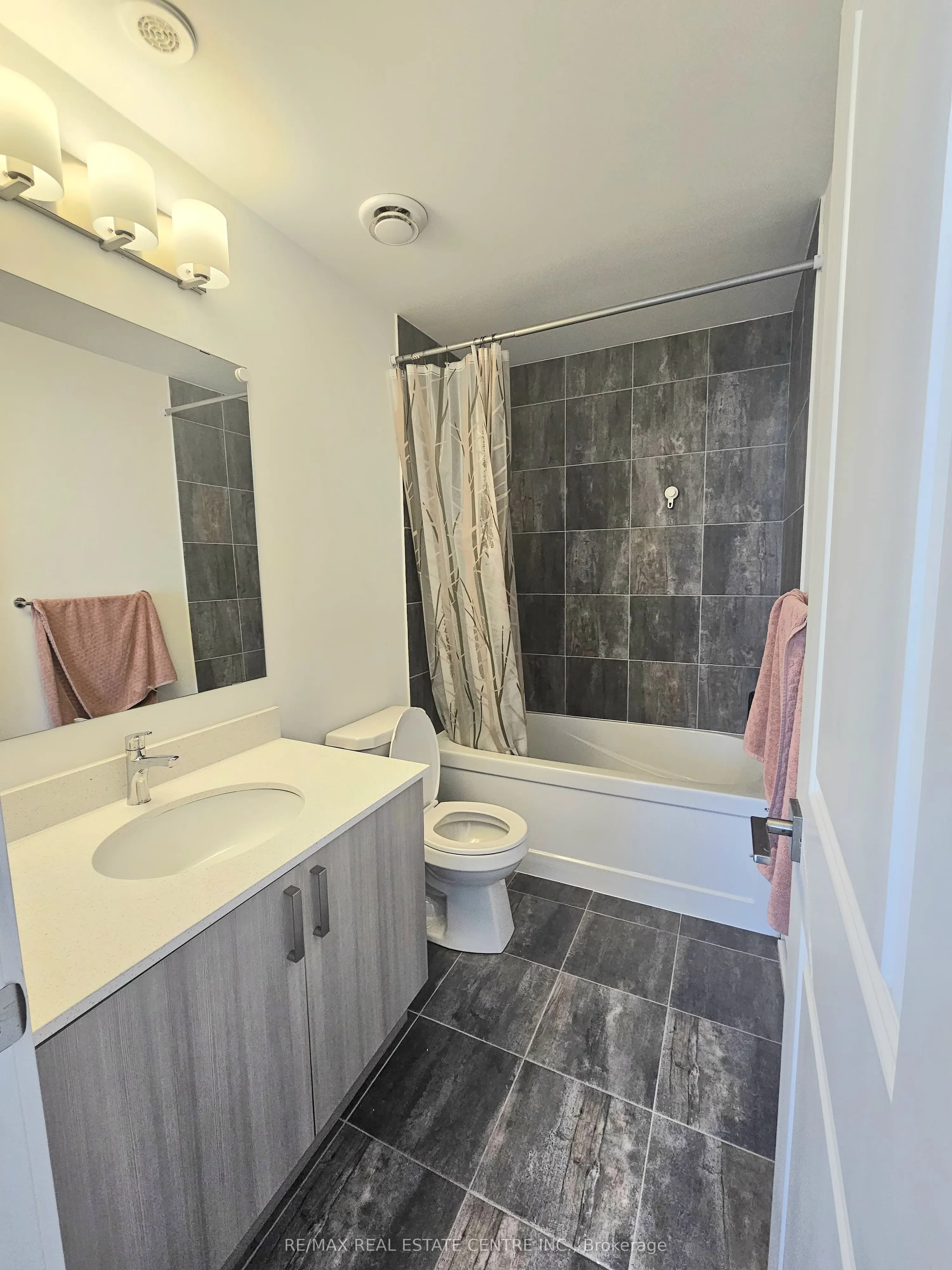 4017 Hickory Drive, #7