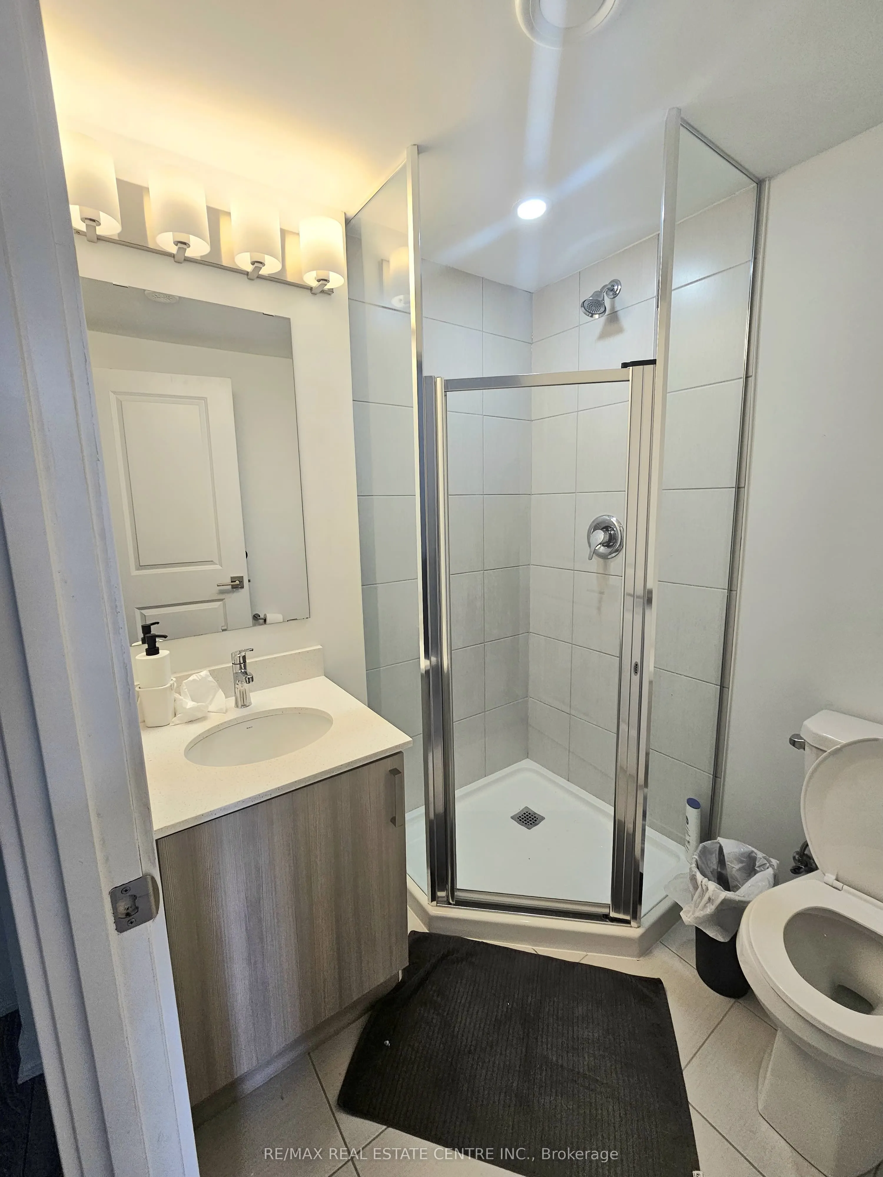 4017 Hickory Drive, #7