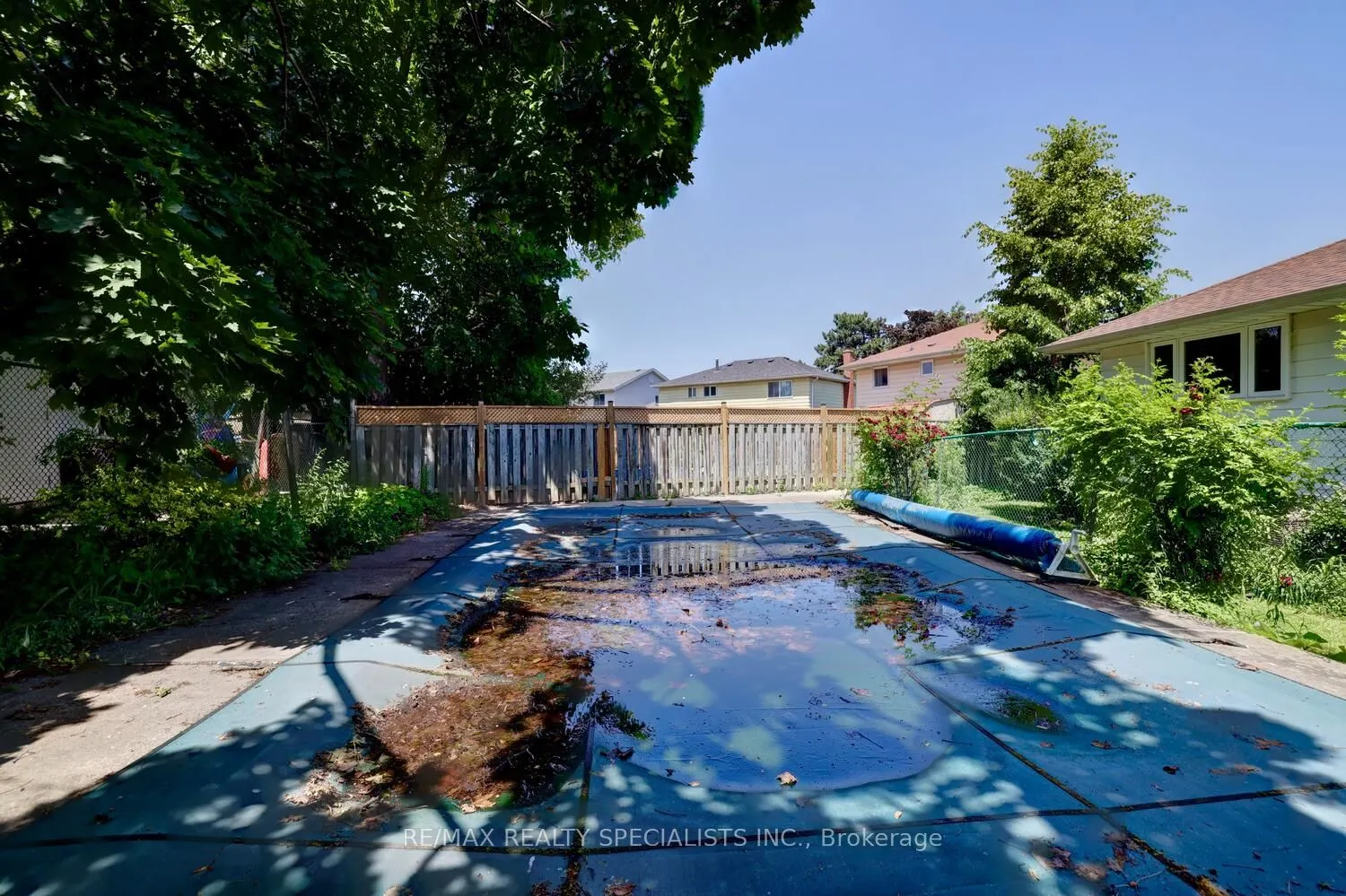 2202 Thorn Lodge Drive