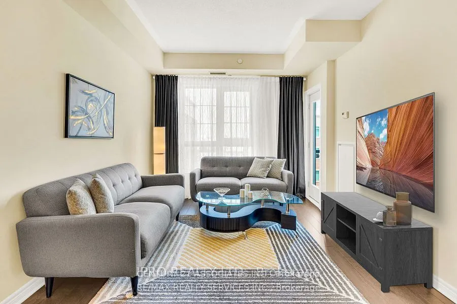 216 Oak Park Boulevard, #420