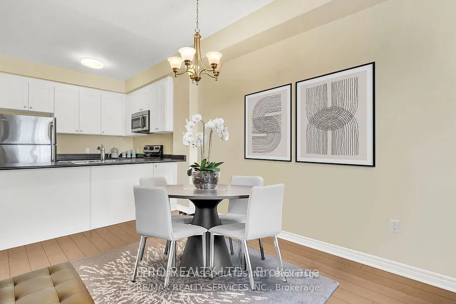 216 Oak Park Boulevard, #420