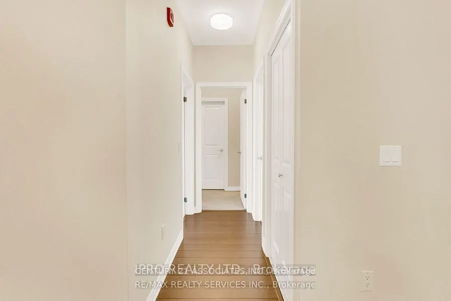 216 Oak Park Boulevard, #420