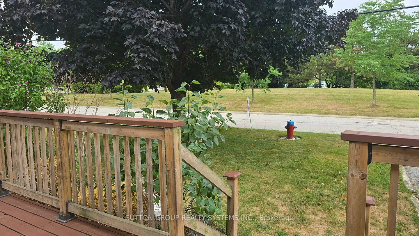 2232 Queensway Drive