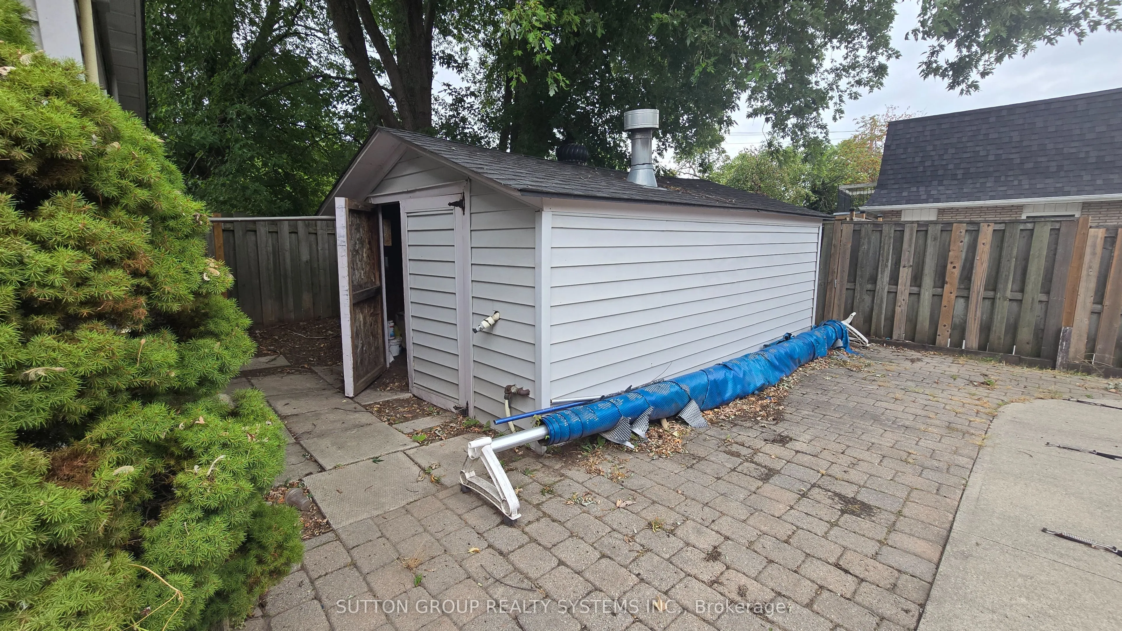 2232 Queensway Drive
