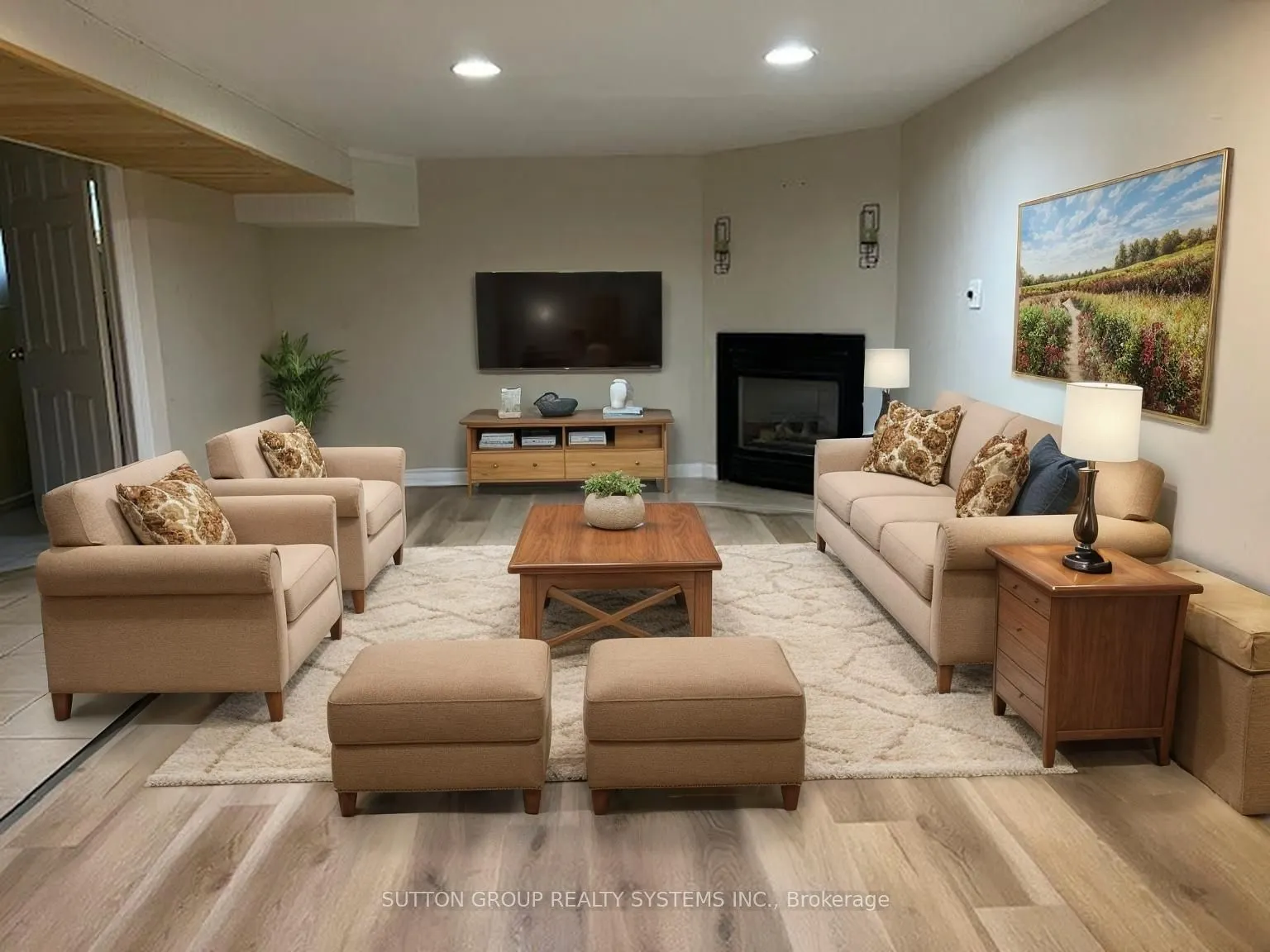 2232 Queensway Drive
