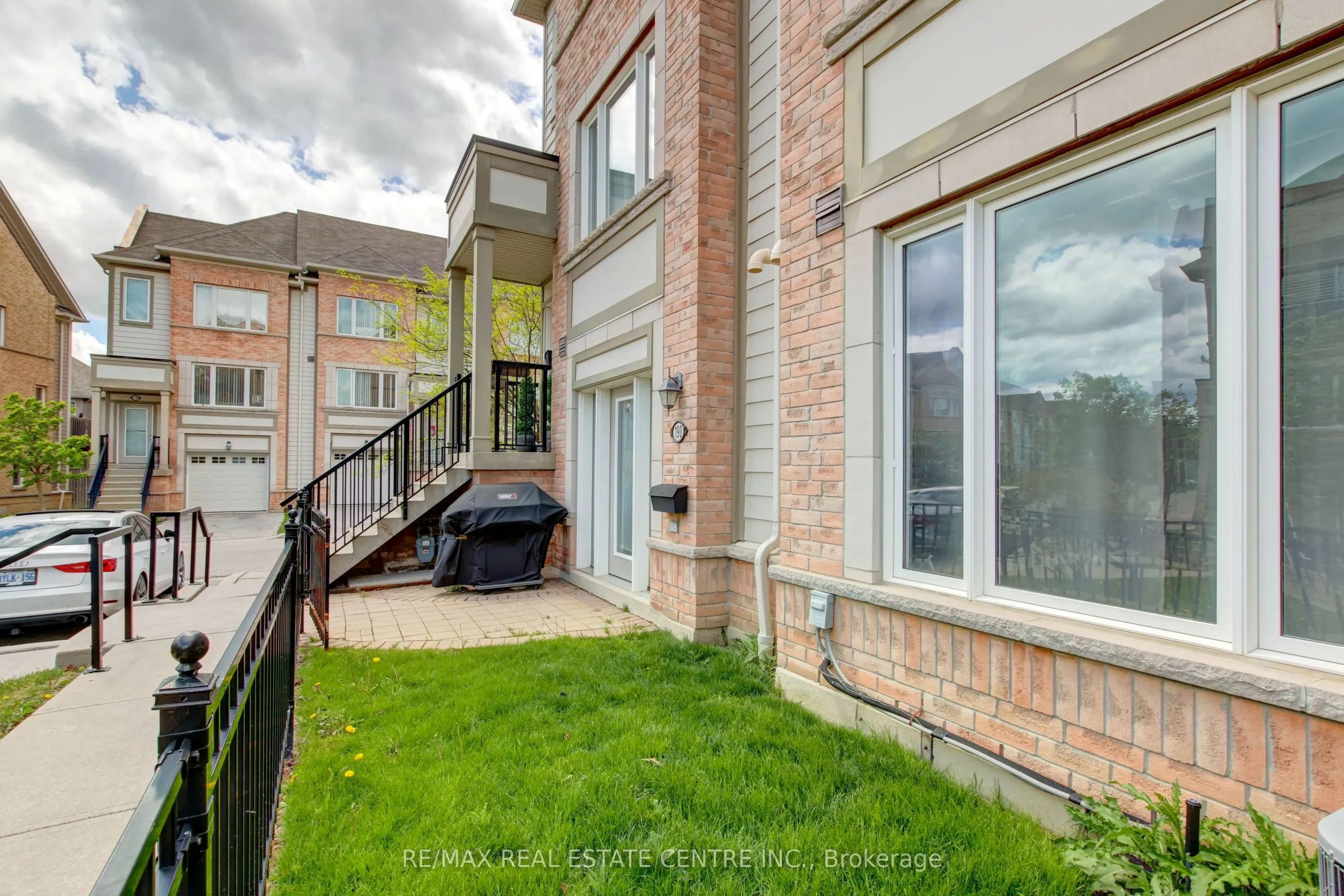 3050 Erin Centre Boulevard, #190