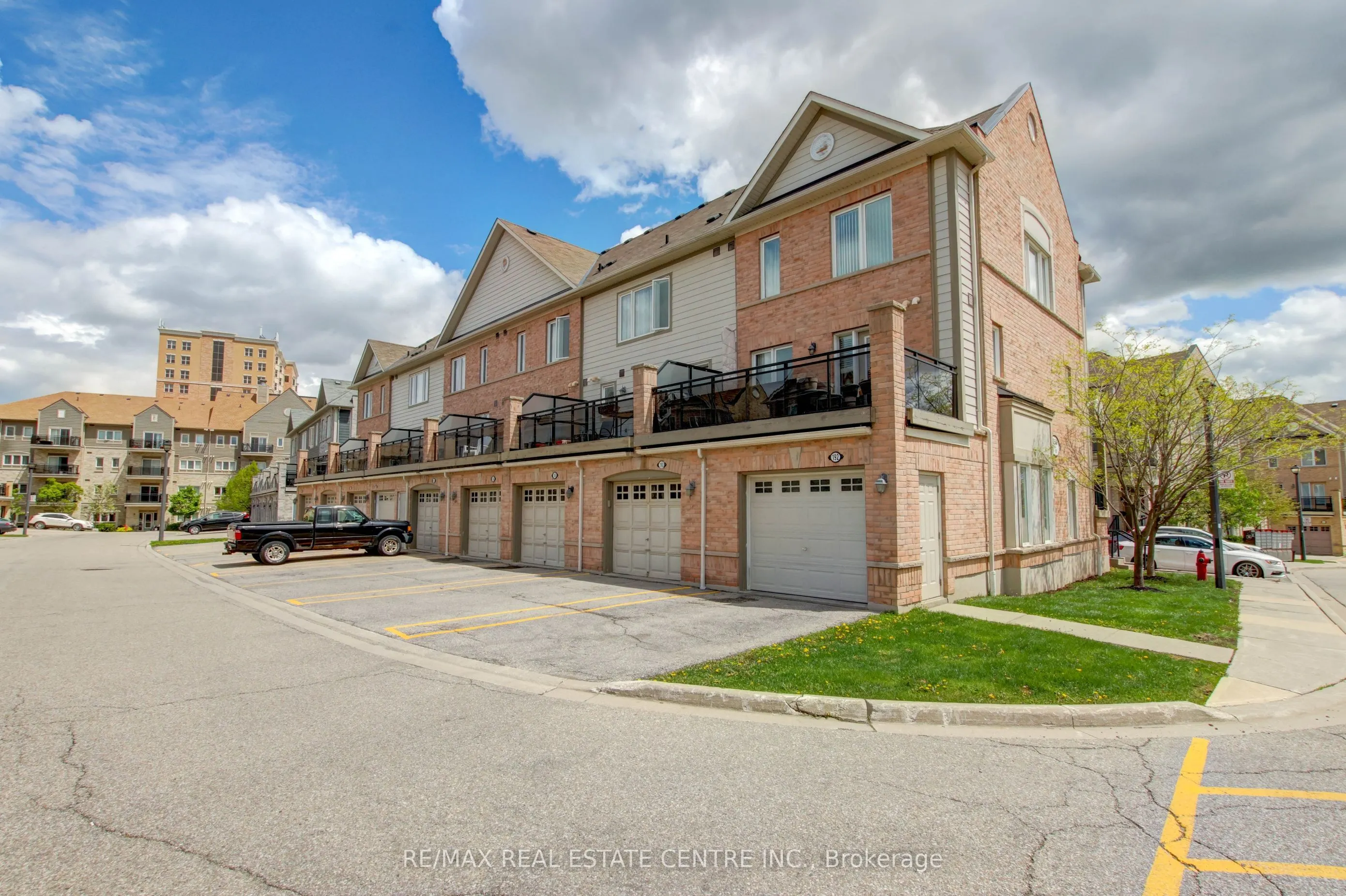 3050 Erin Centre Boulevard, #190