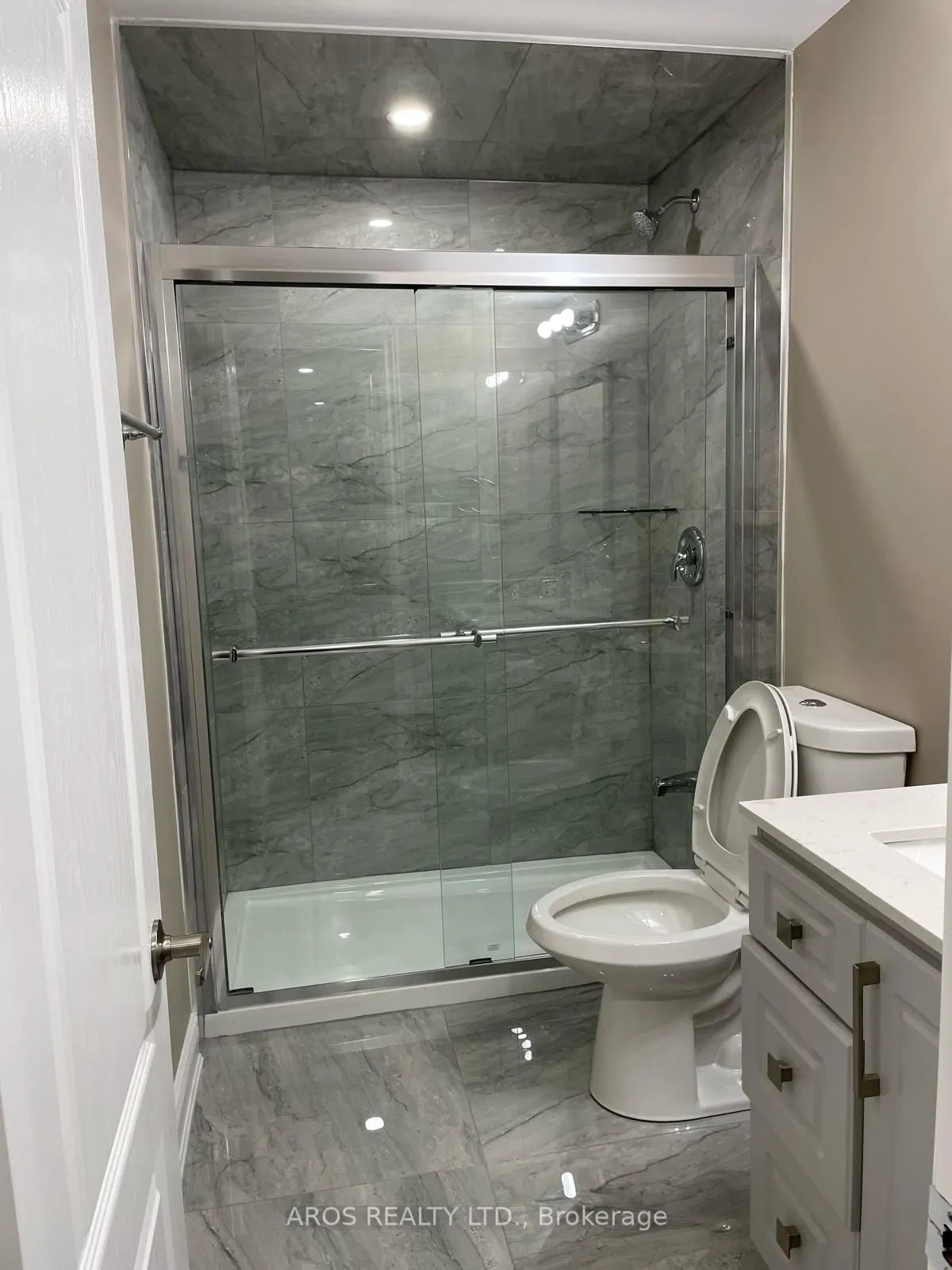 469 Dougall Avenue, #Basement