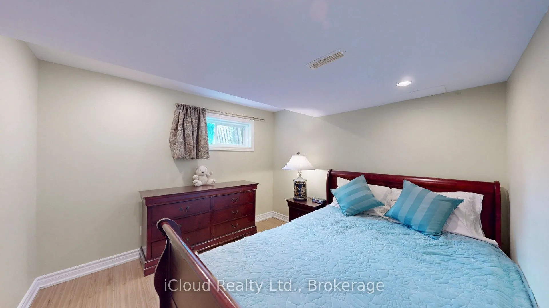 3158 Rock Harbour Road