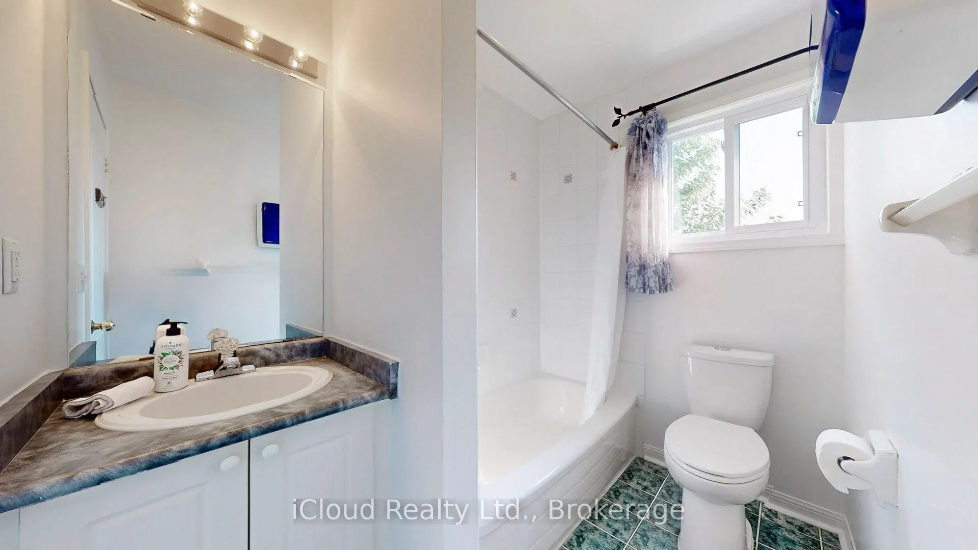 3158 Rock Harbour Road
