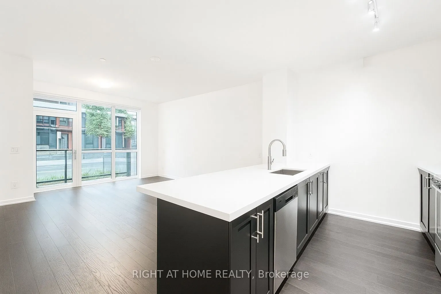 4055 Parkside Drive, #TH15