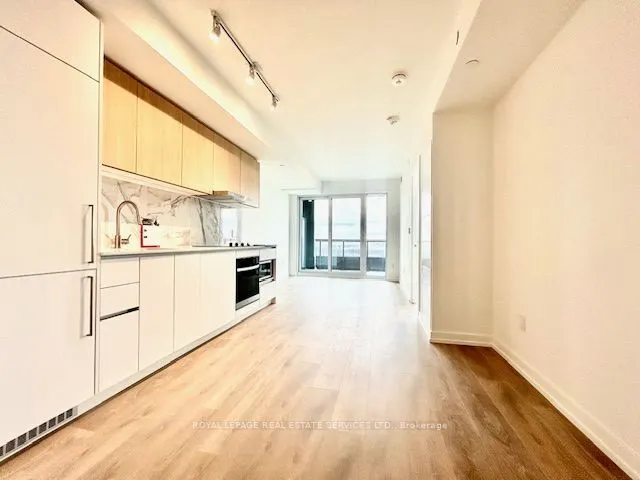 1100 Sheppard Avenue W, #821