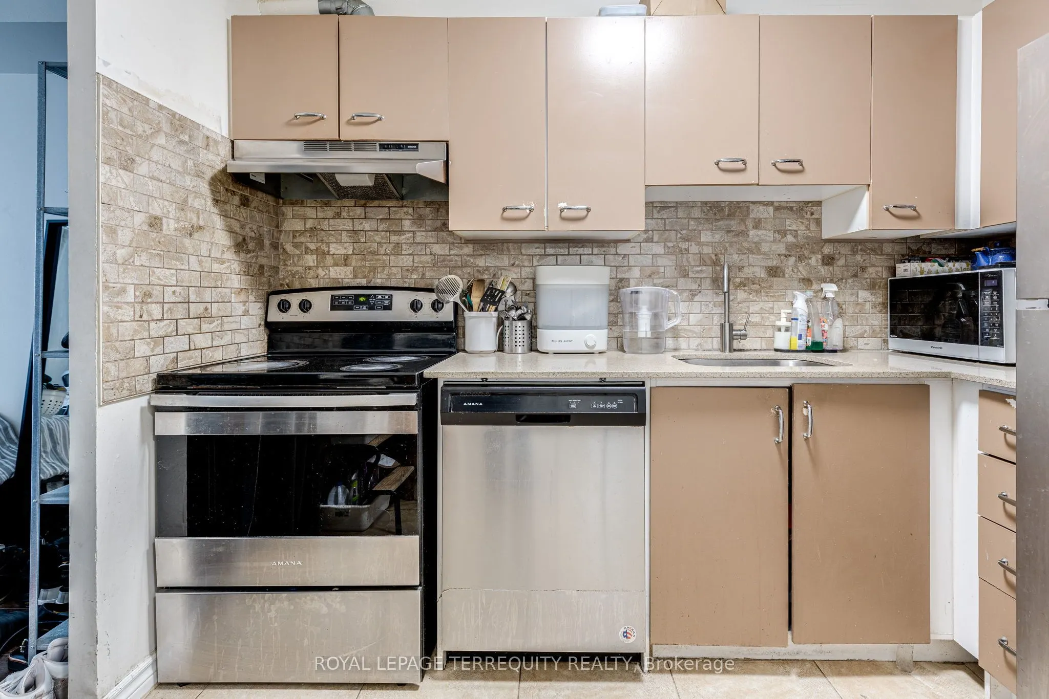 155 Hillcrest Avenue, #712