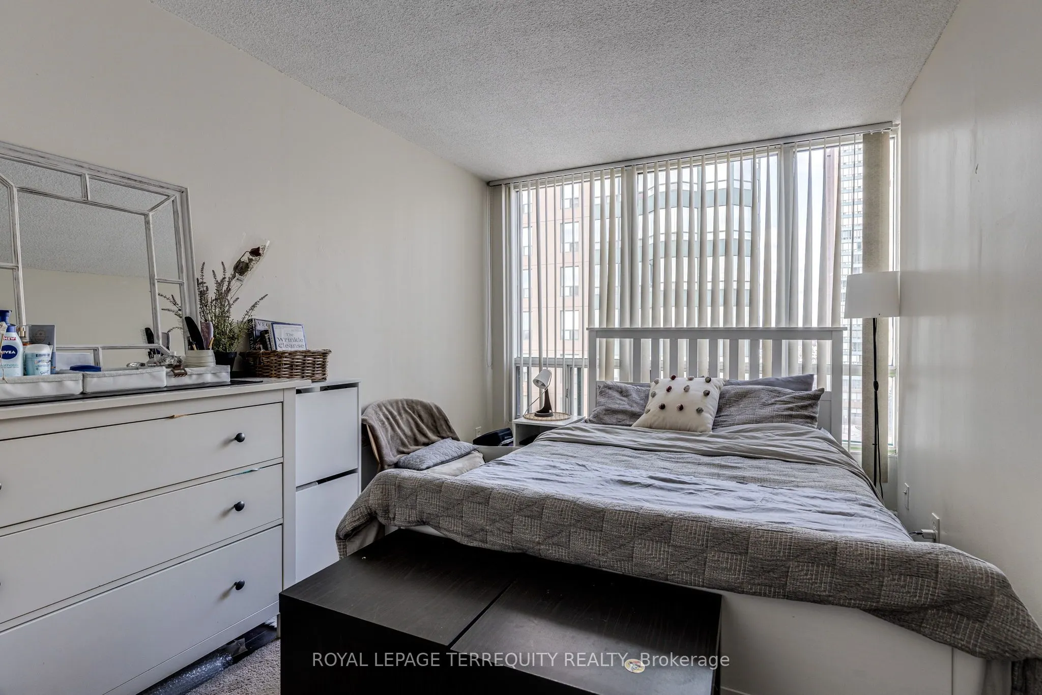 155 Hillcrest Avenue, #712