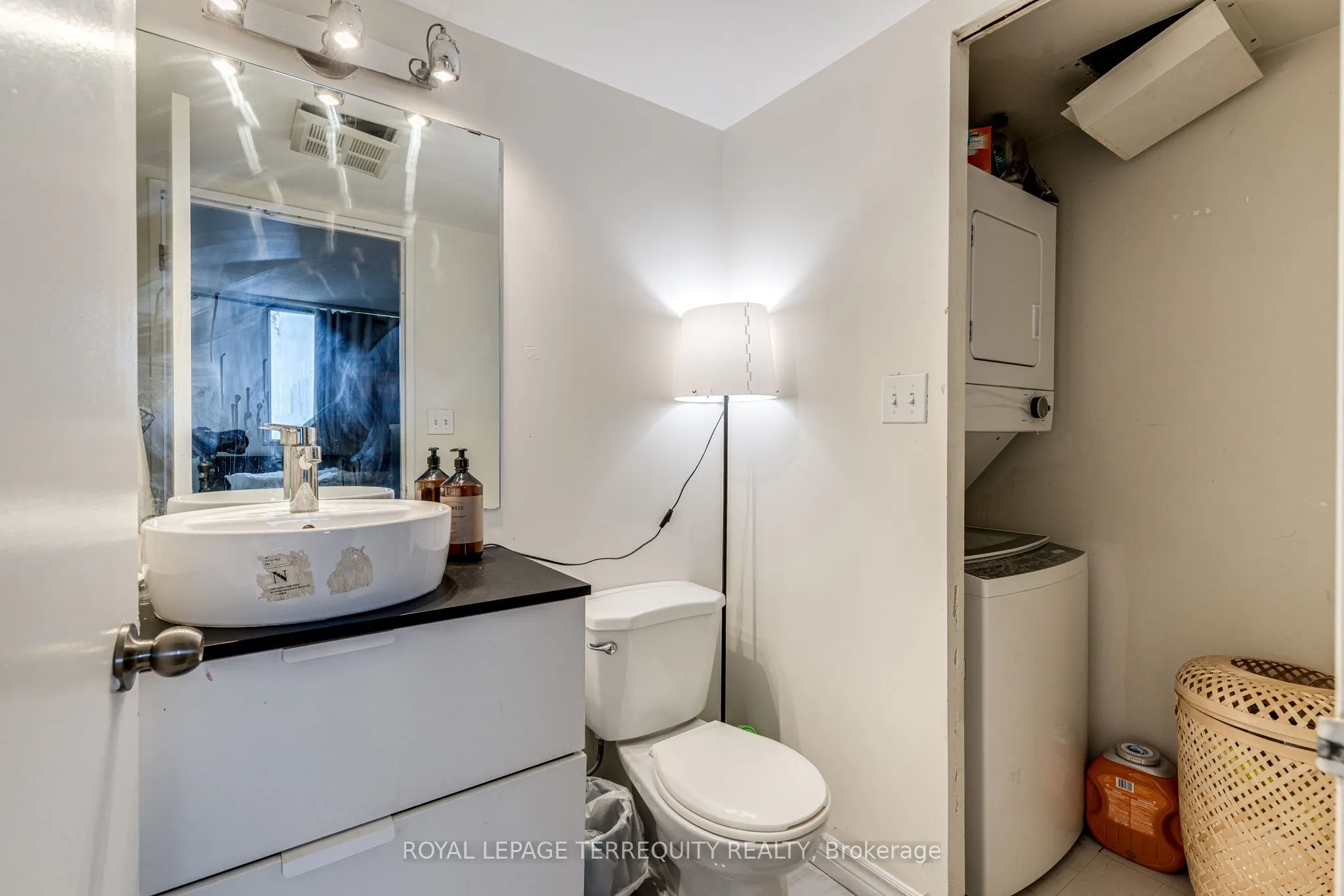 155 Hillcrest Avenue, #712
