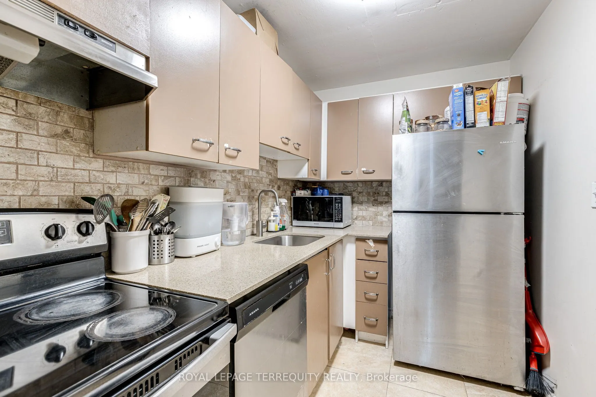 155 Hillcrest Avenue, #712
