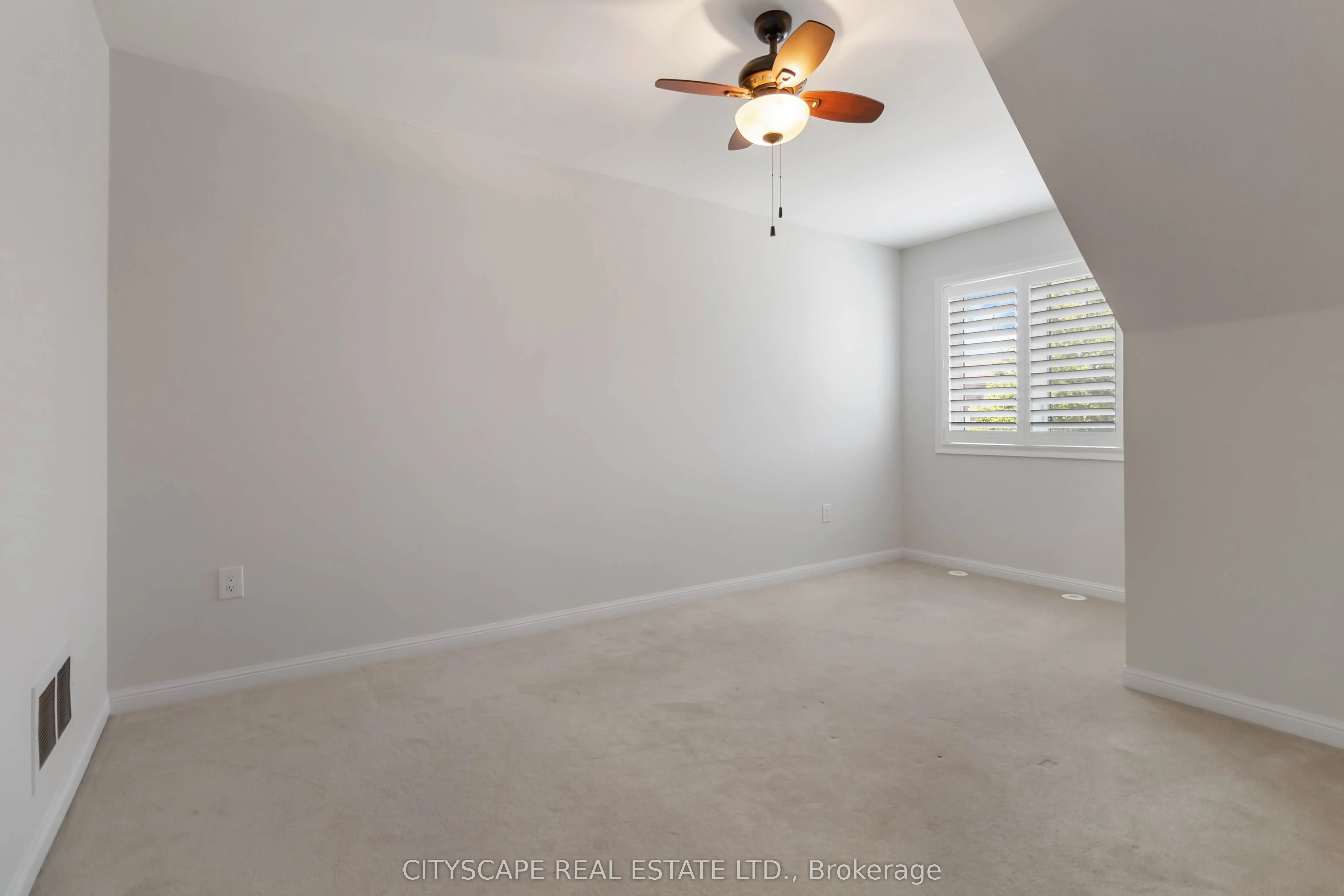 256 Whetham Heights