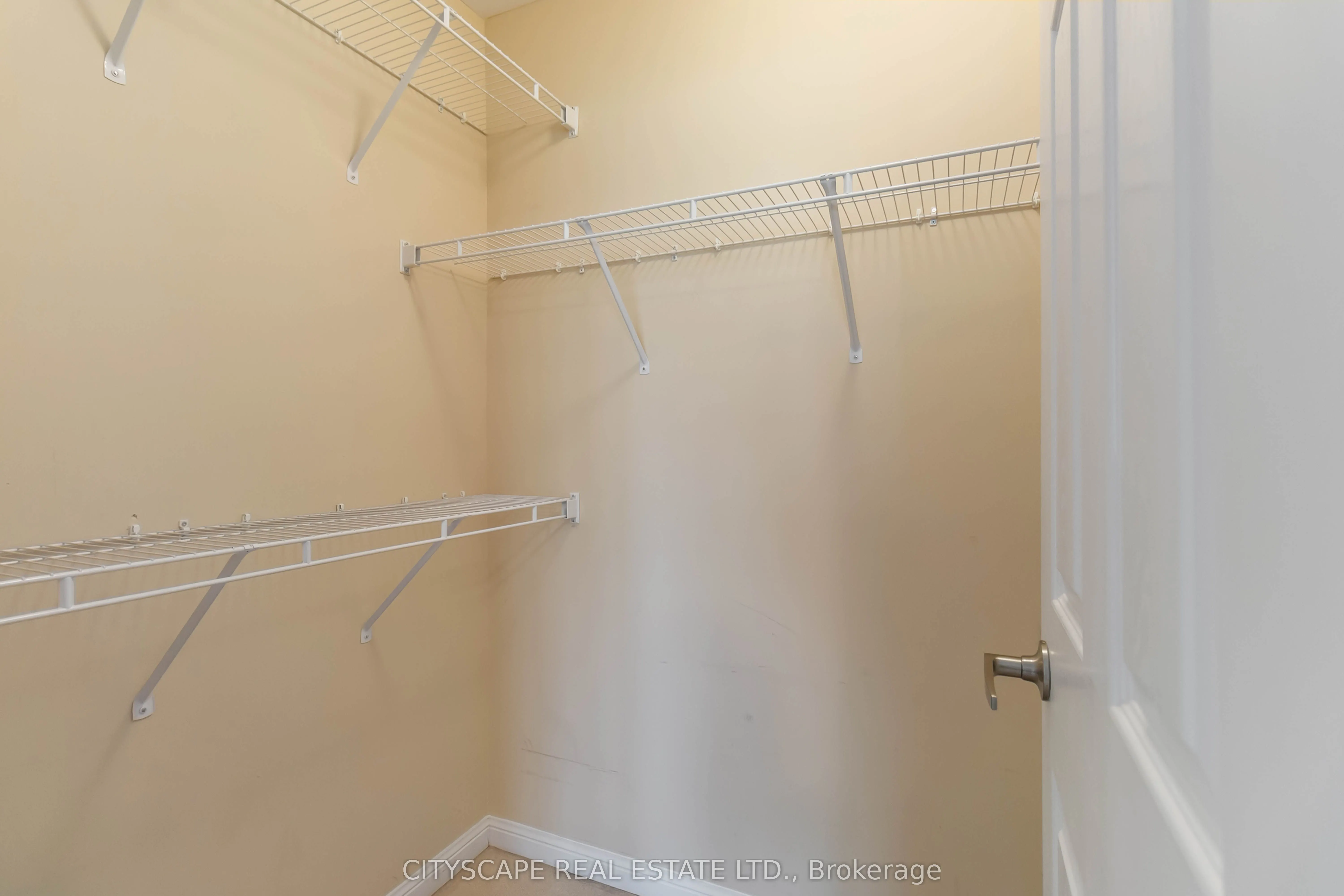 256 Whetham Heights