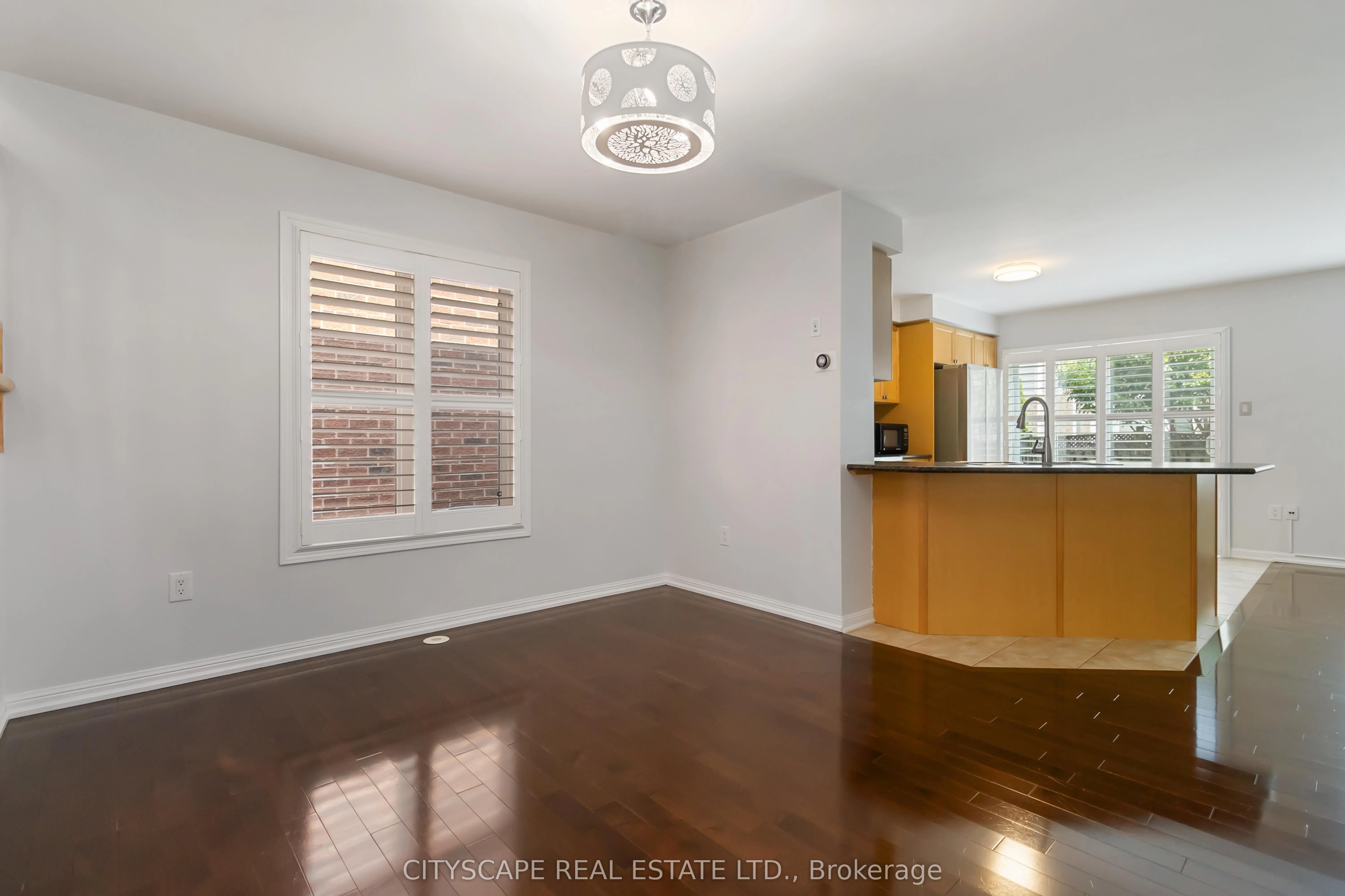 256 Whetham Heights