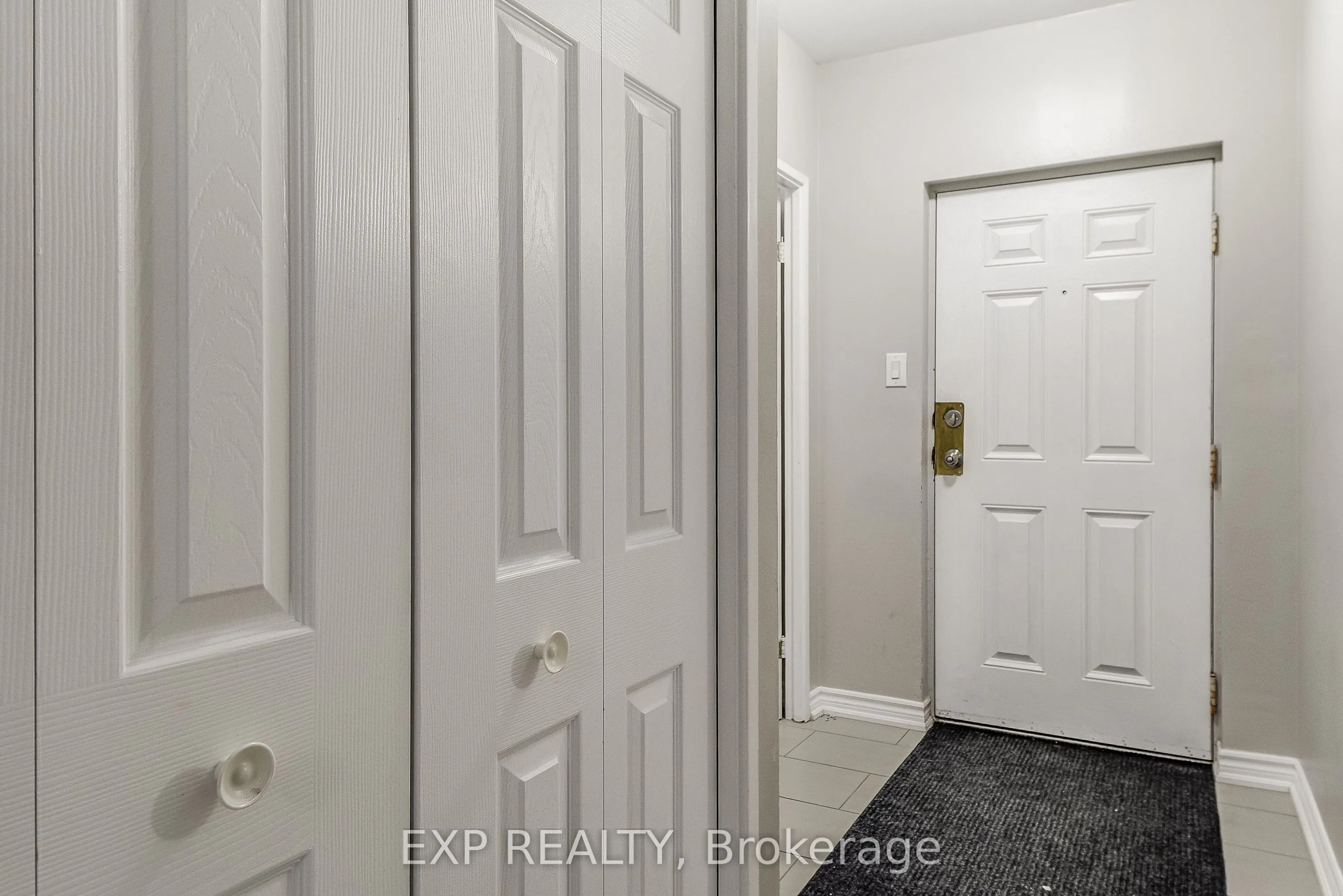 11 Court Street N, #6