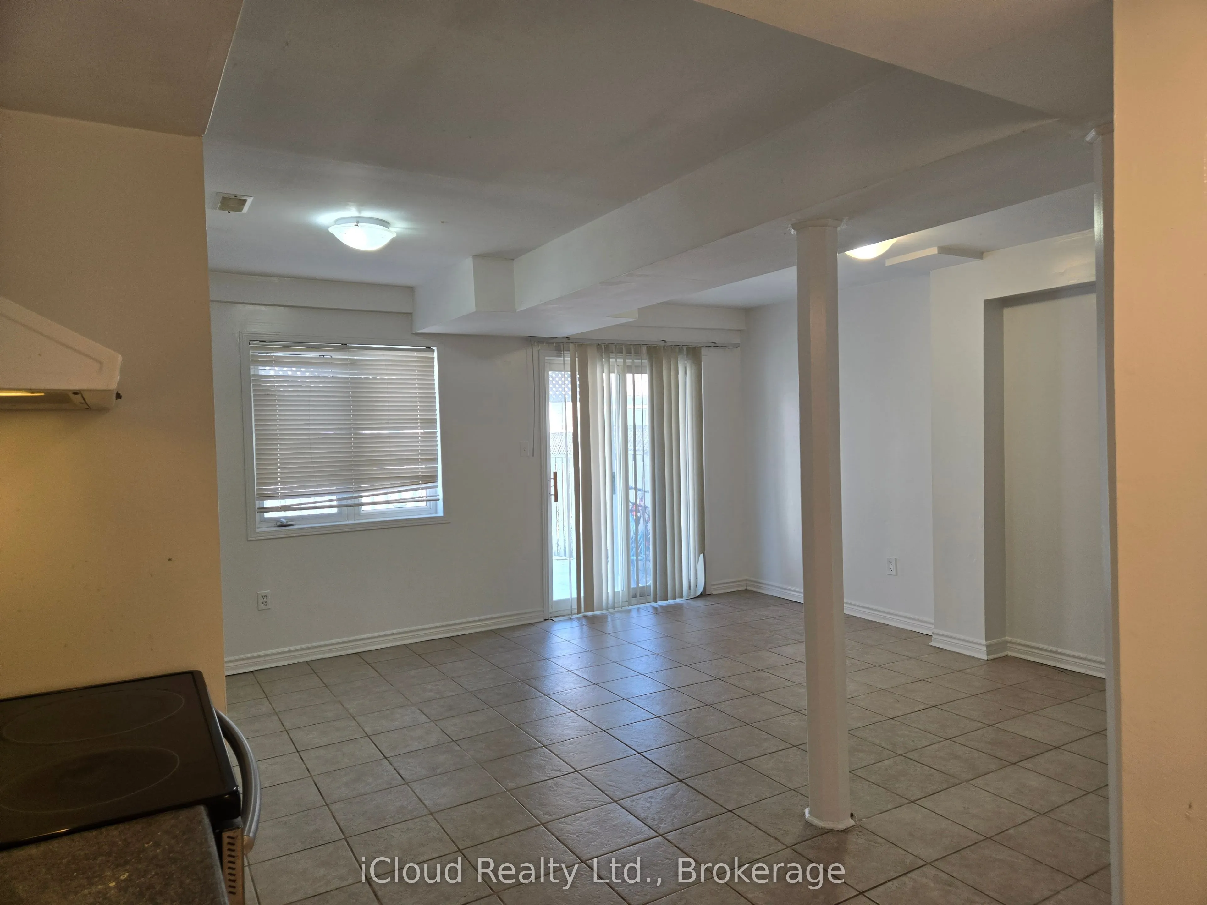52 Domenico Crescent