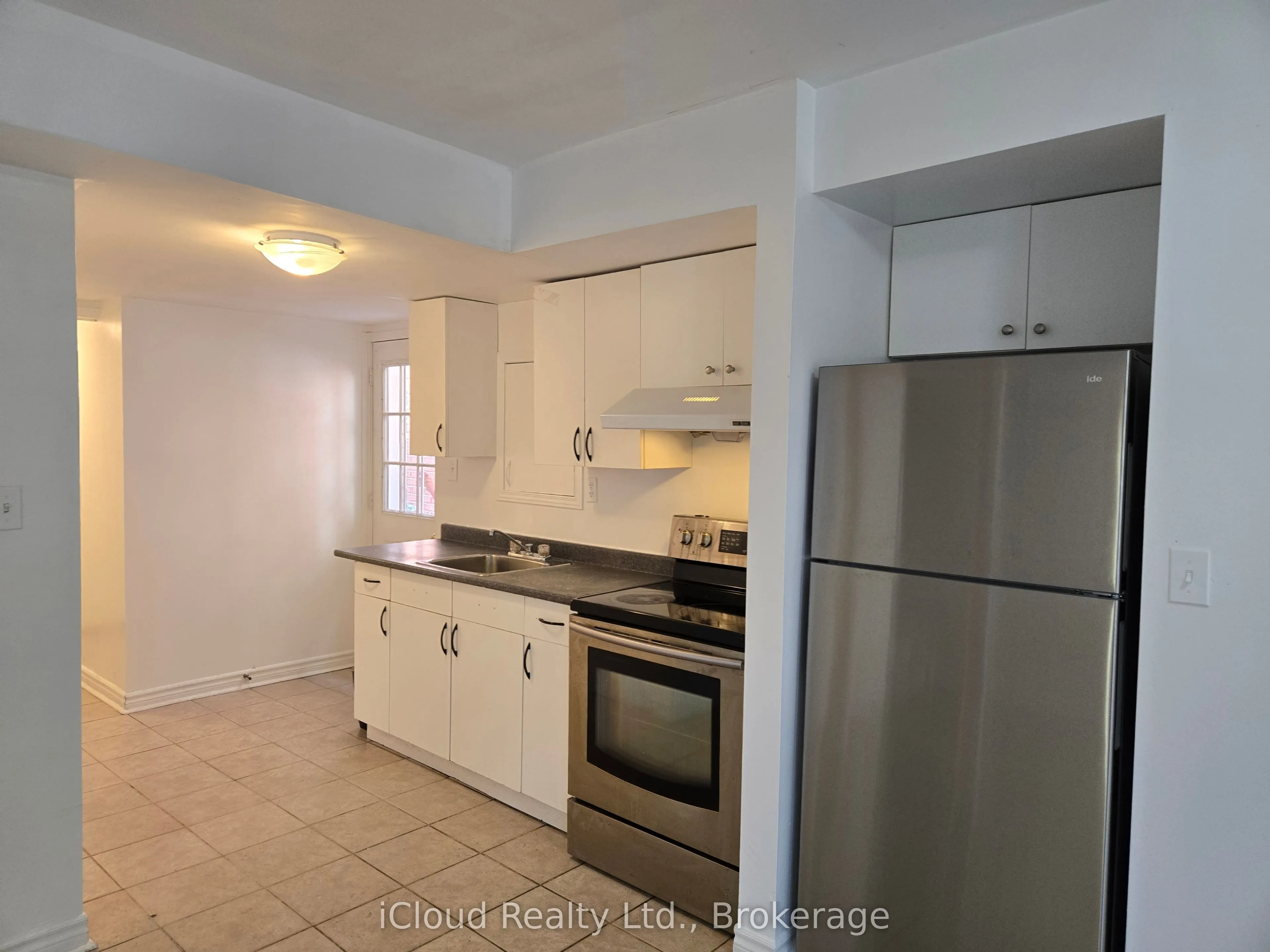 52 Domenico Crescent