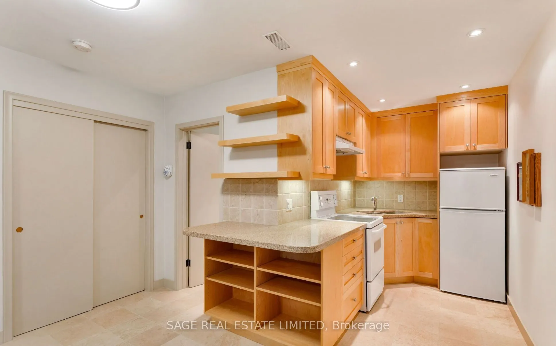 85 HARSHAW Avenue