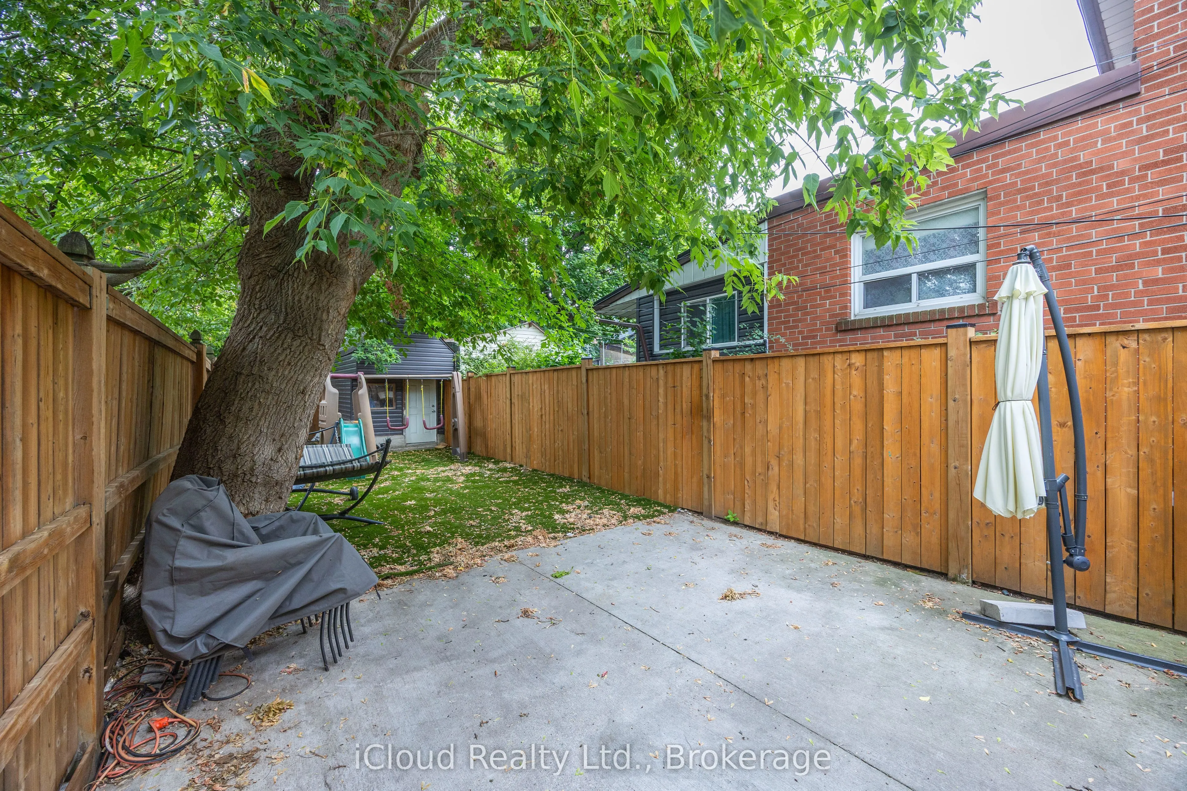 275 Blackthorn Avenue, #Upper