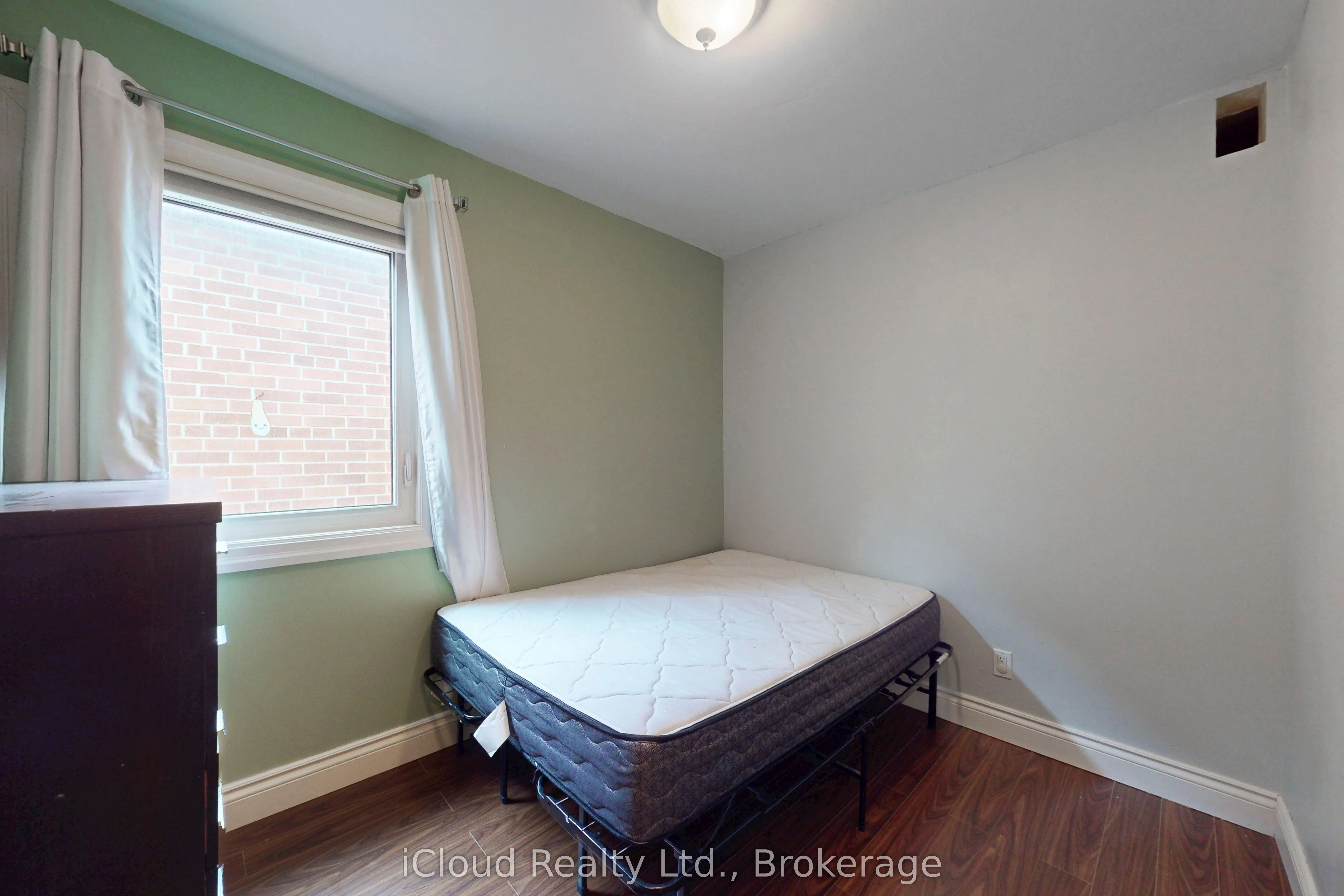 275 Blackthorn Avenue, #Upper