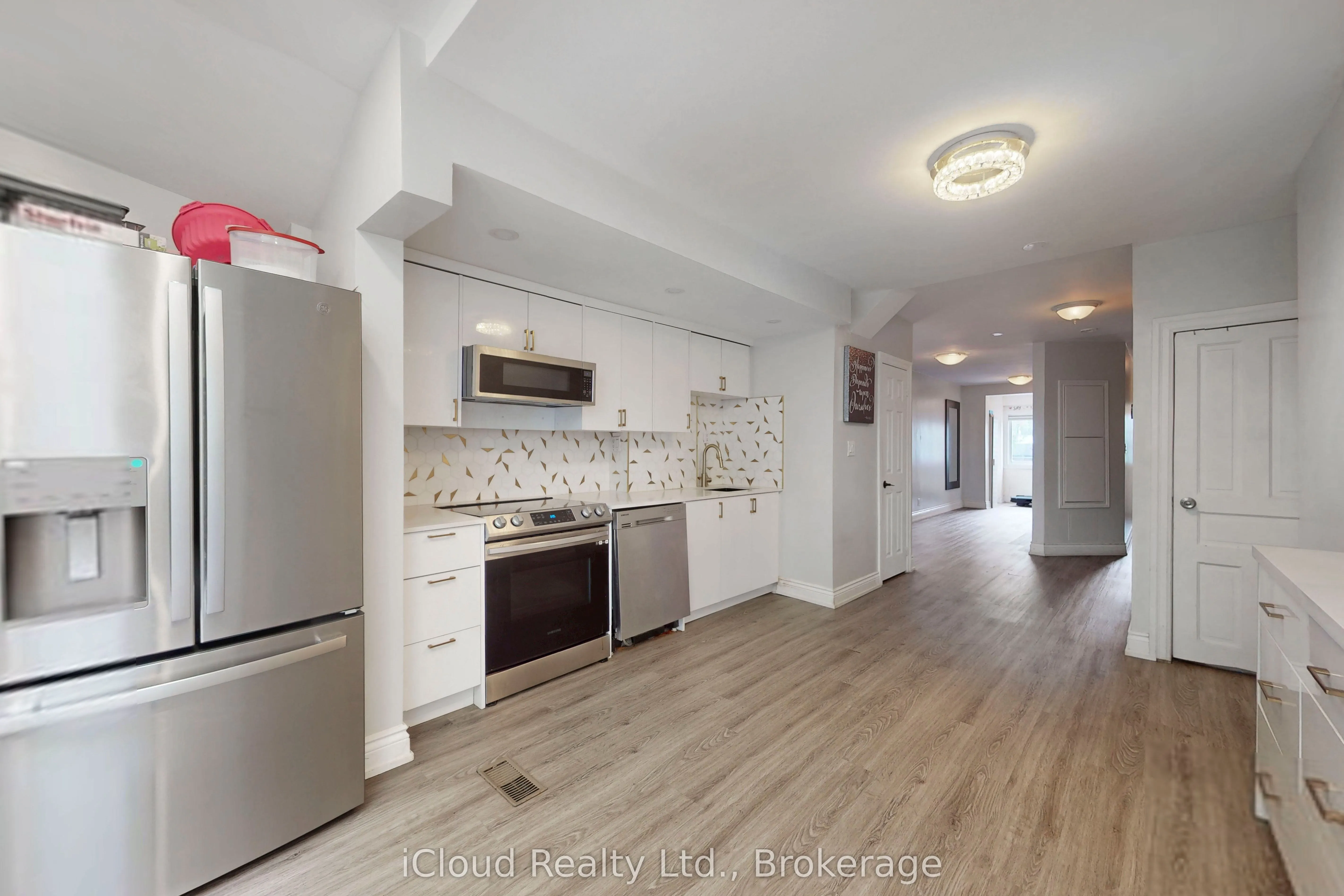275 Blackthorn Avenue, #Upper