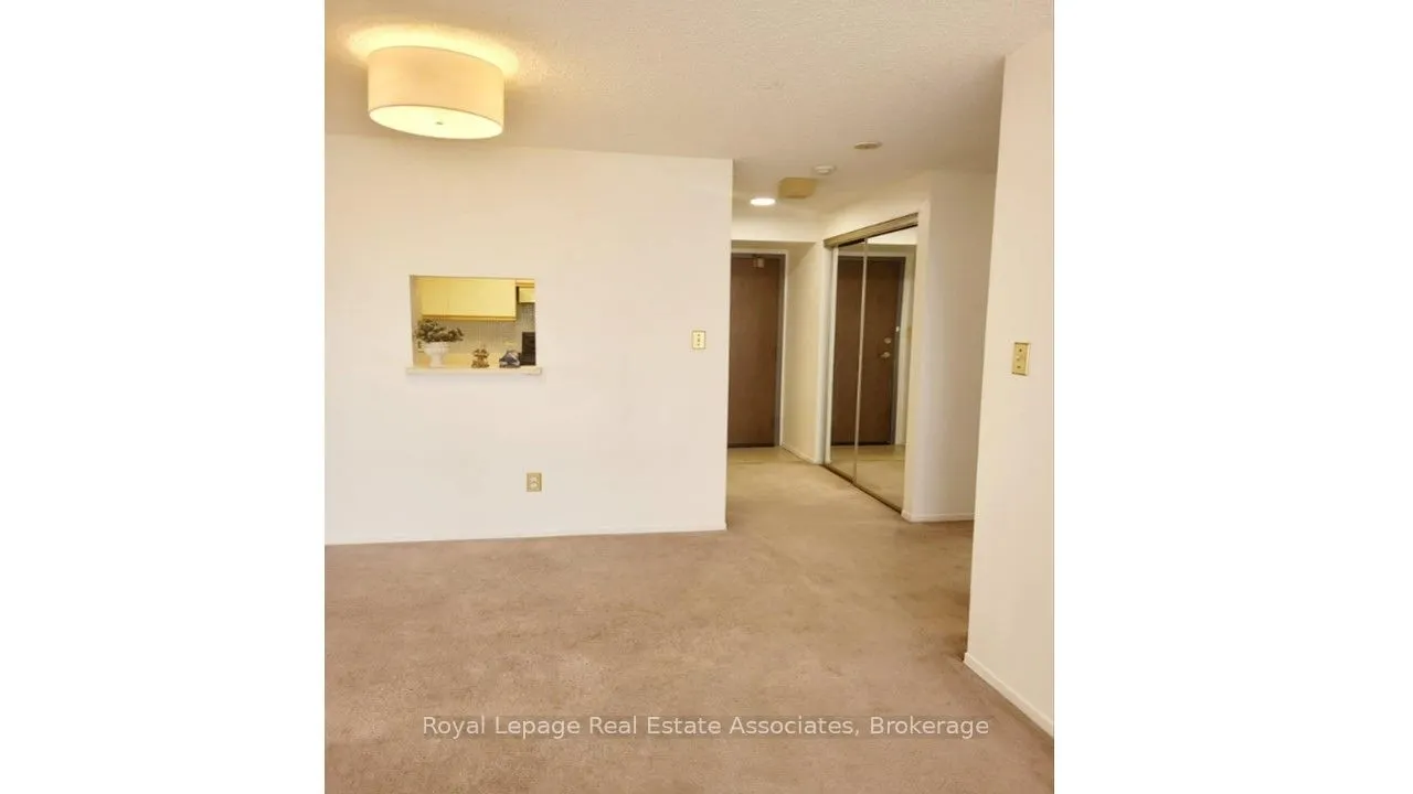 25 Agnes Street, #404