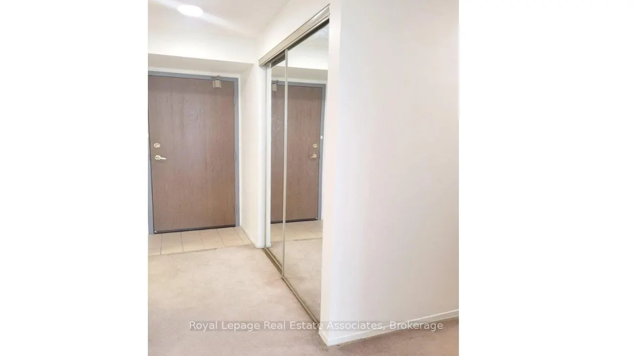 25 Agnes Street, #404