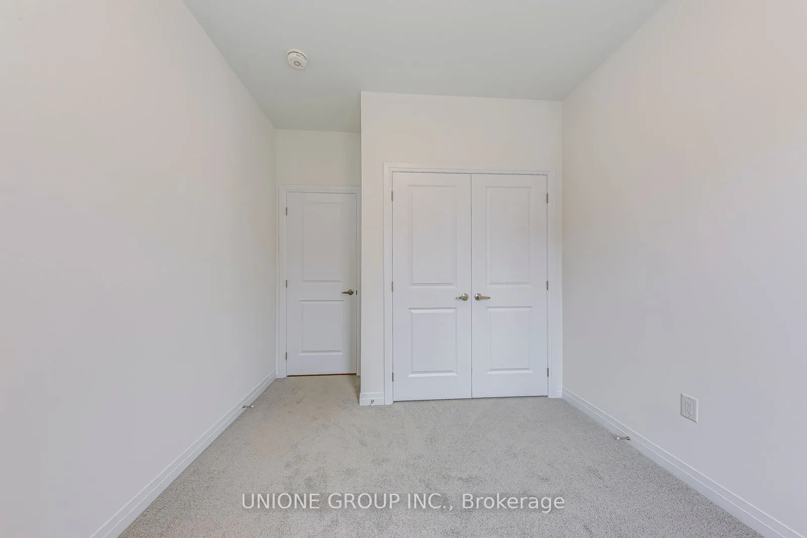 3261 Crystal Drive