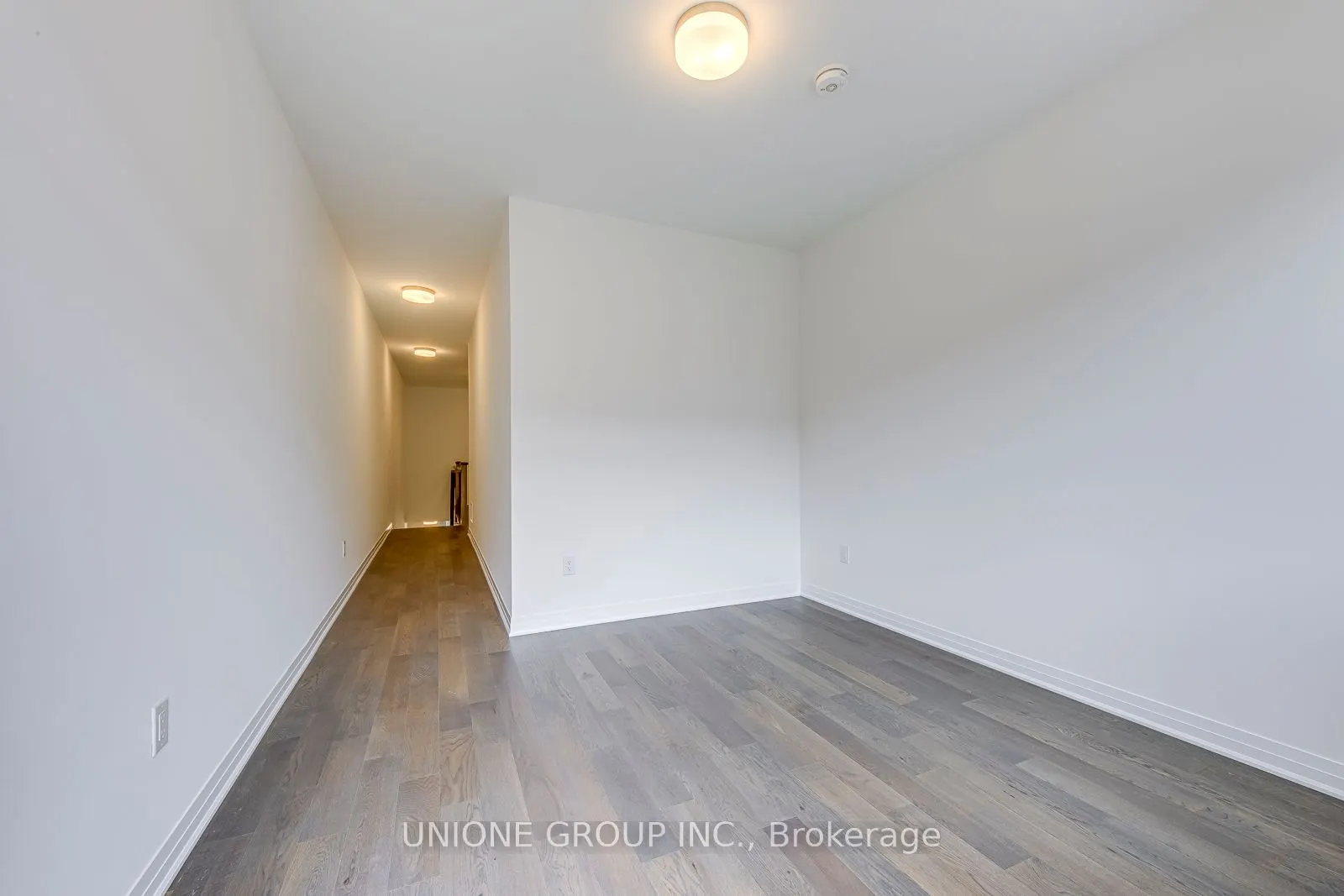 3261 Crystal Drive