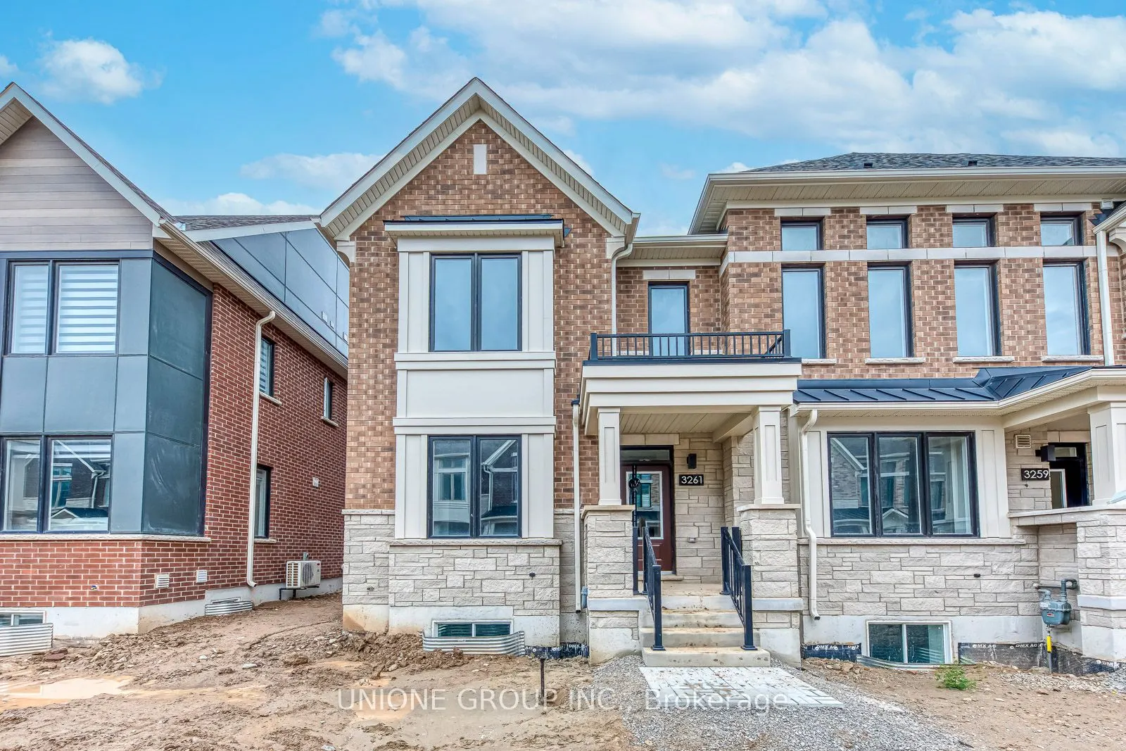 3261 Crystal Drive