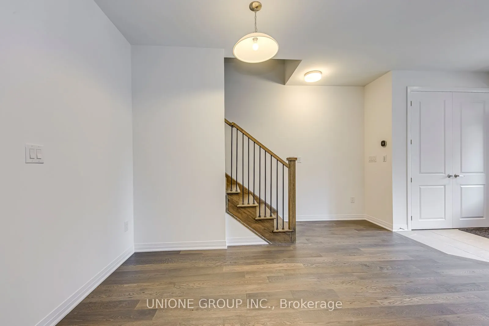 3261 Crystal Drive