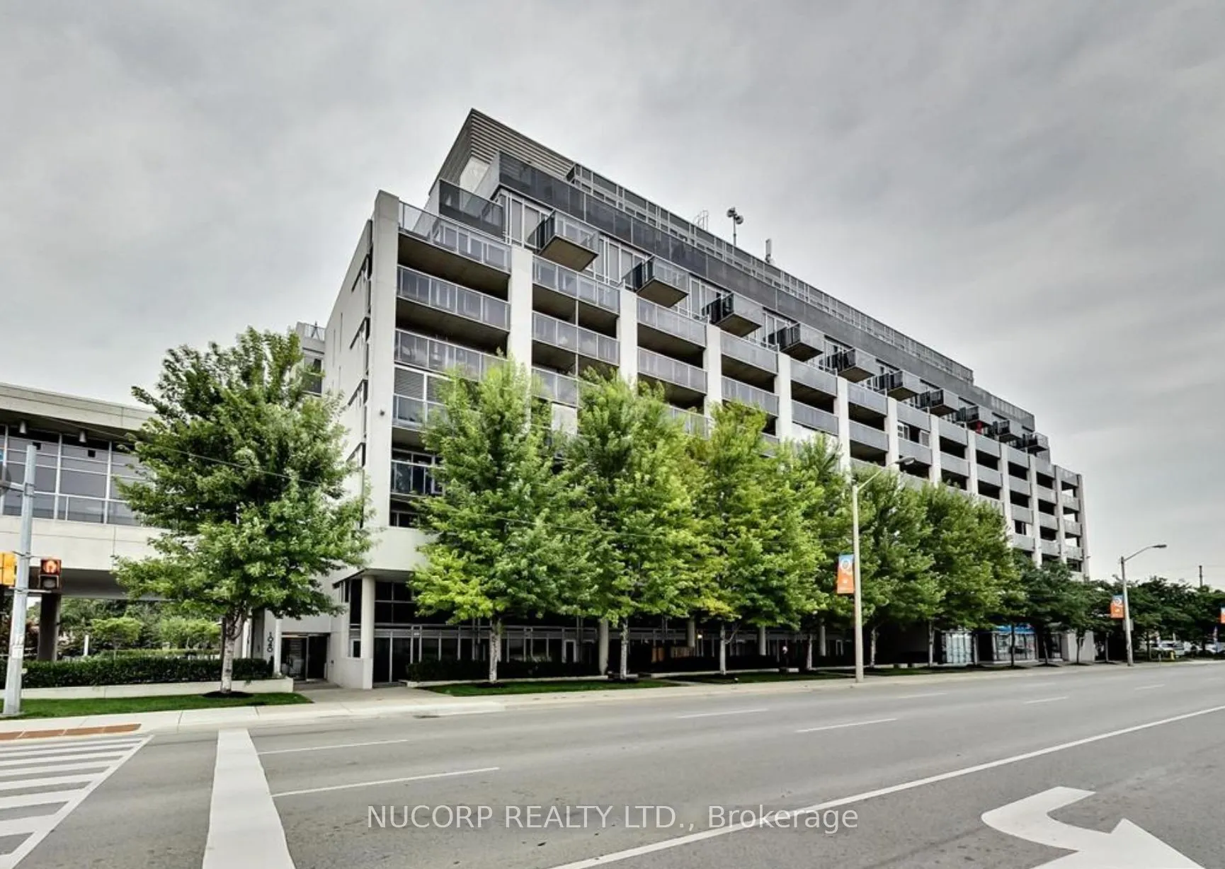 1040 The Queensway, #114