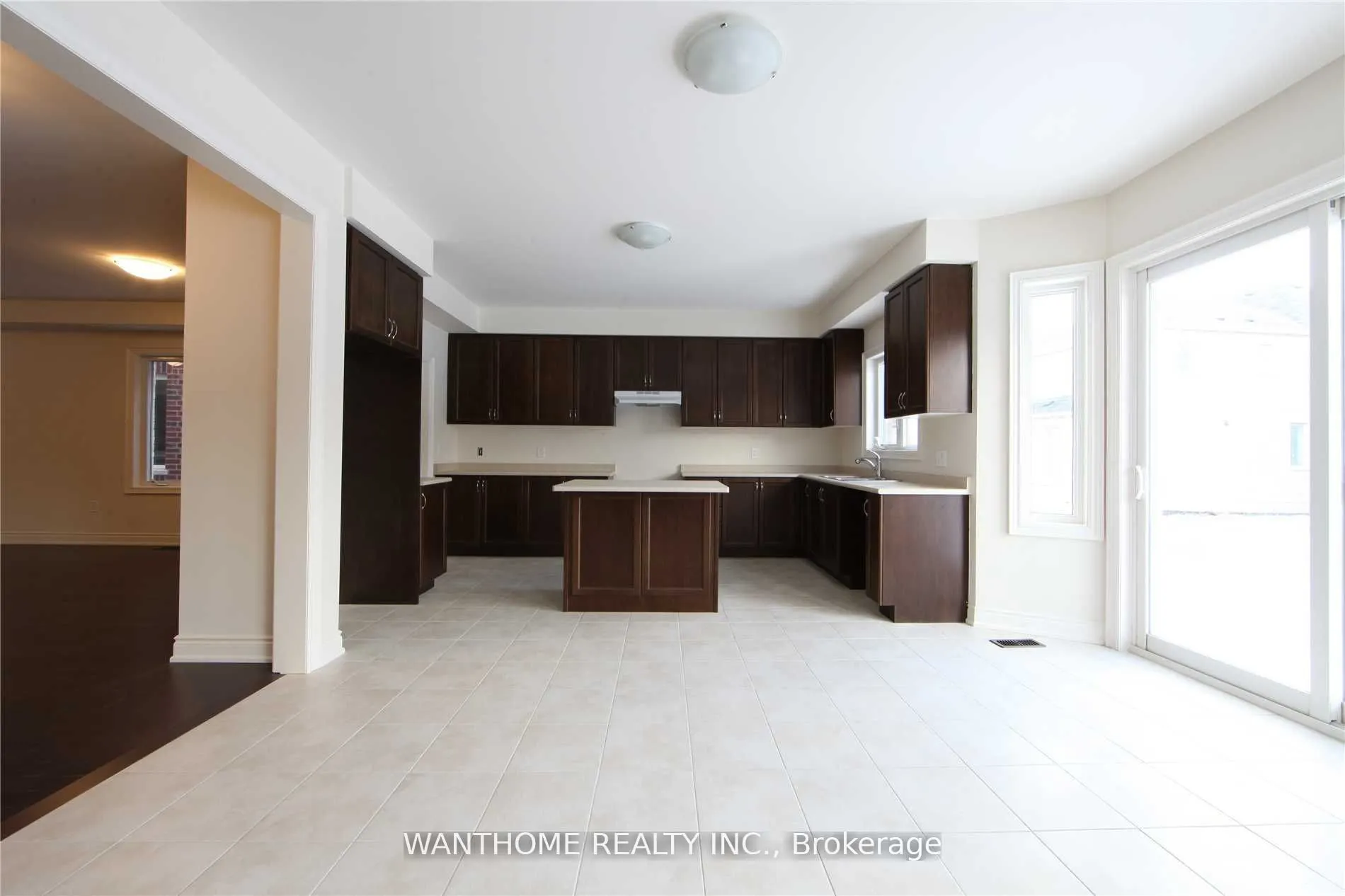 156 Belmore Court S