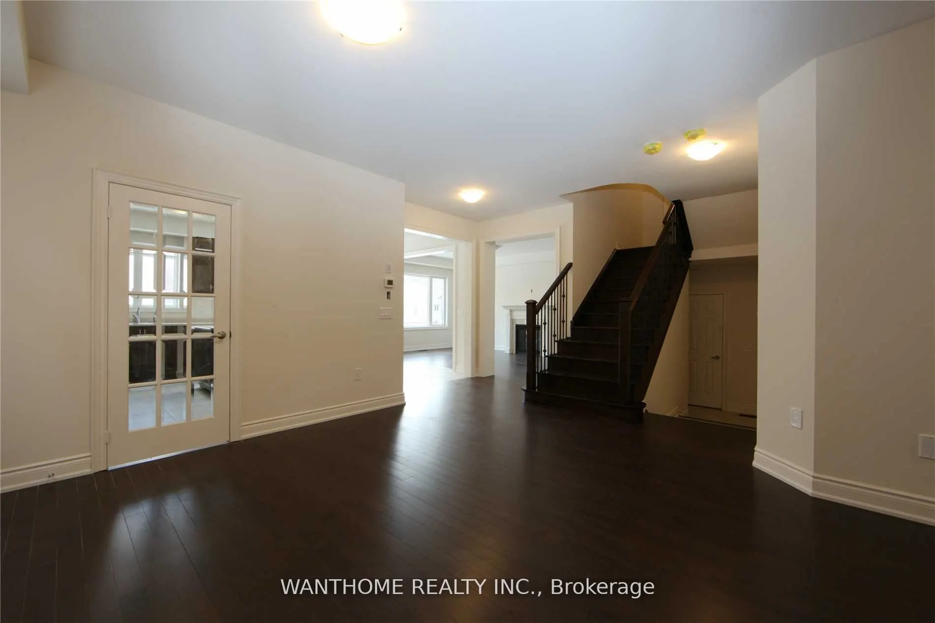 156 Belmore Court S