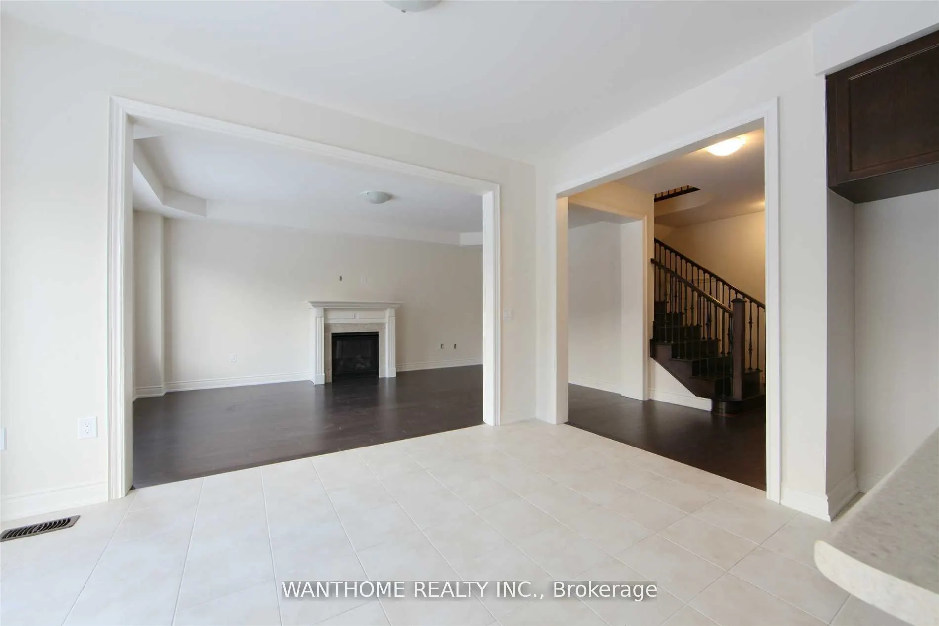 156 Belmore Court S