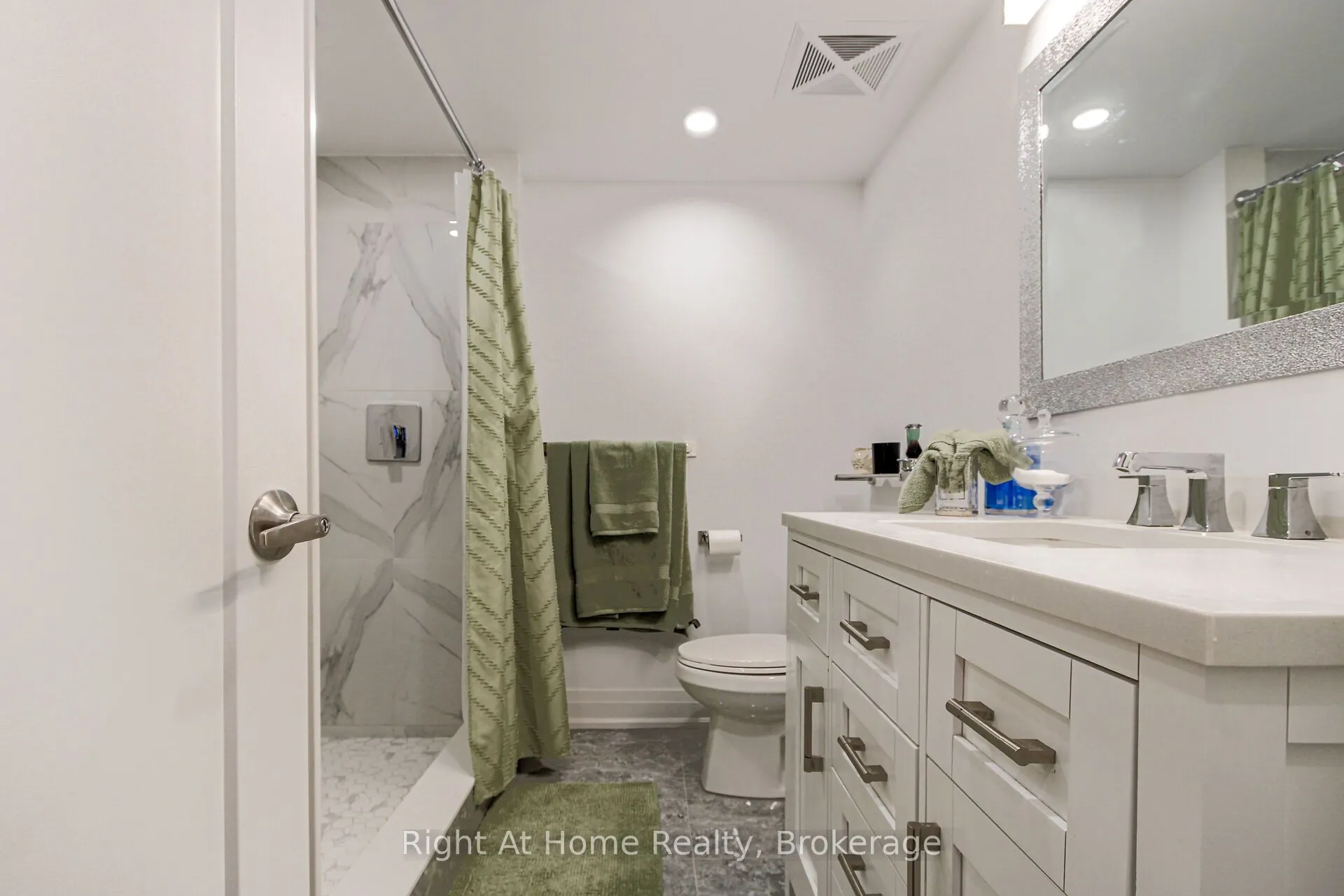 2495 Snowhill Court