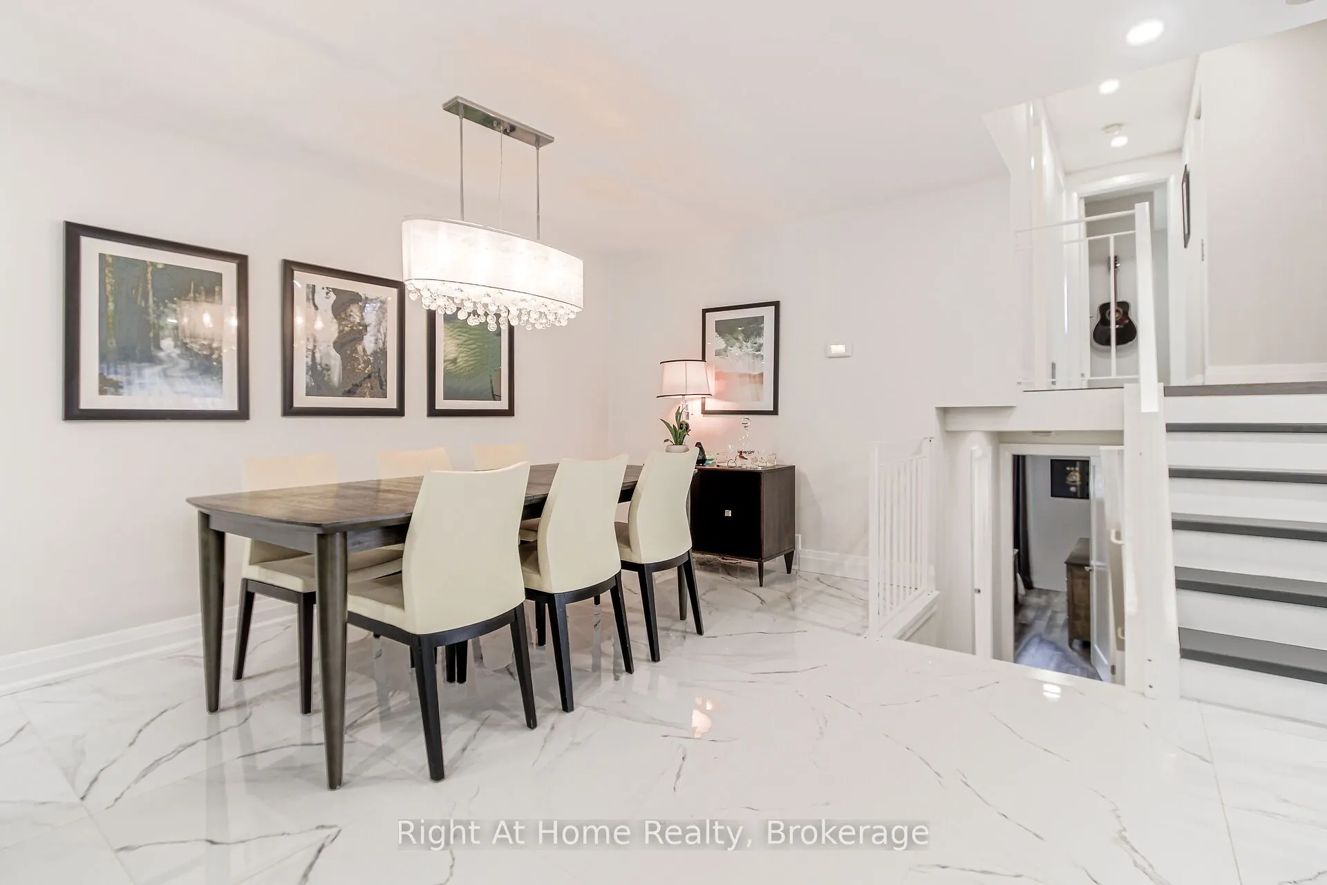 2495 Snowhill Court