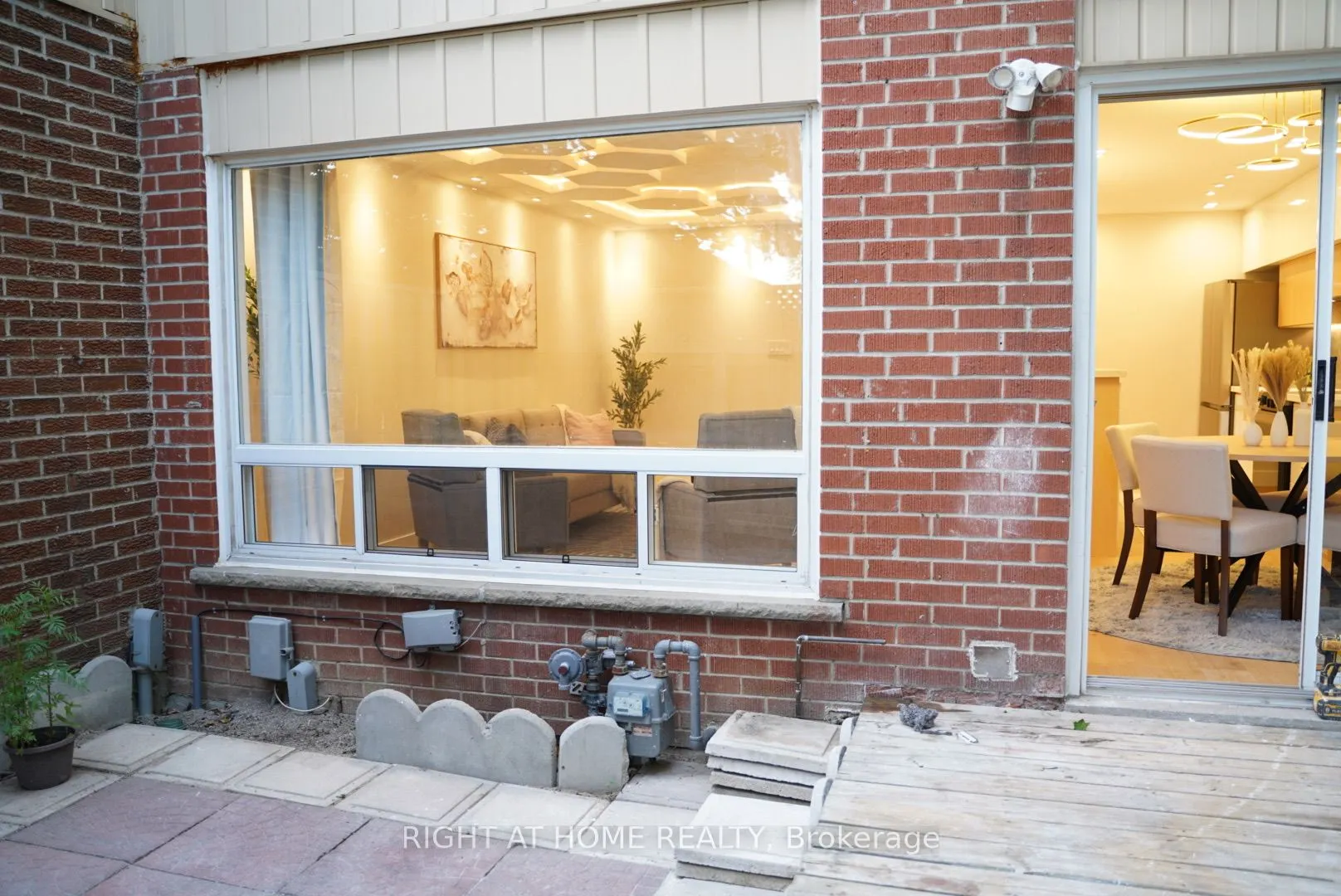 51 Vodden Court, #60