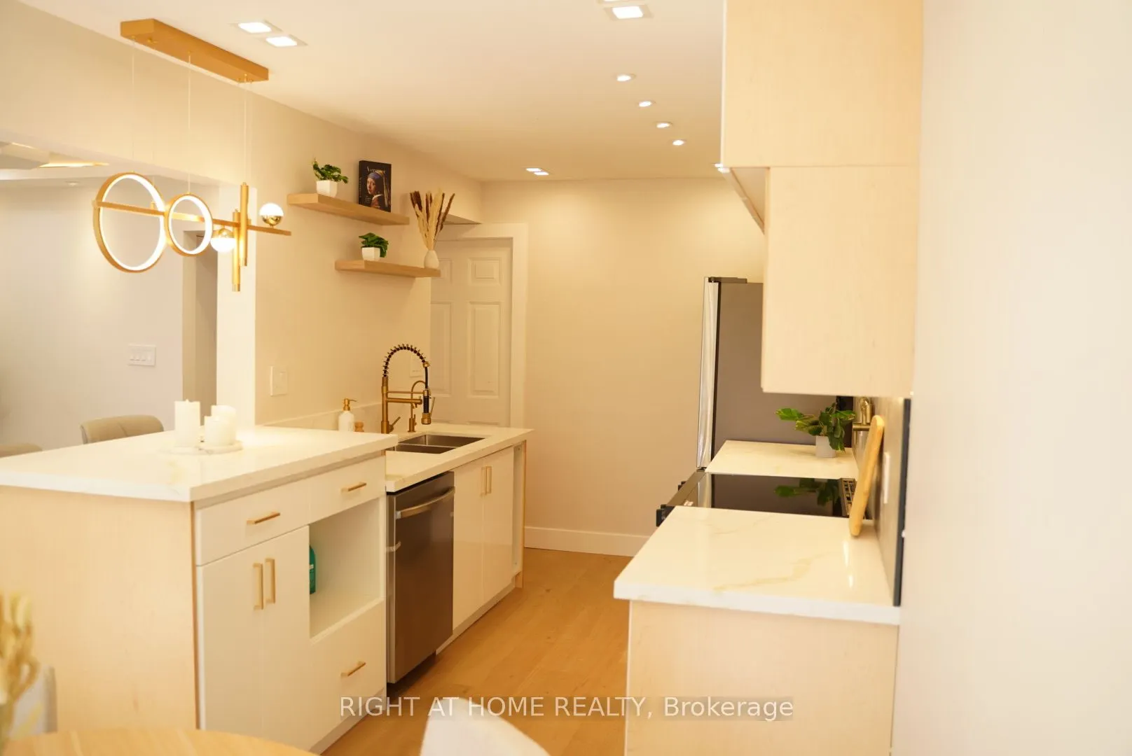 51 Vodden Court, #60
